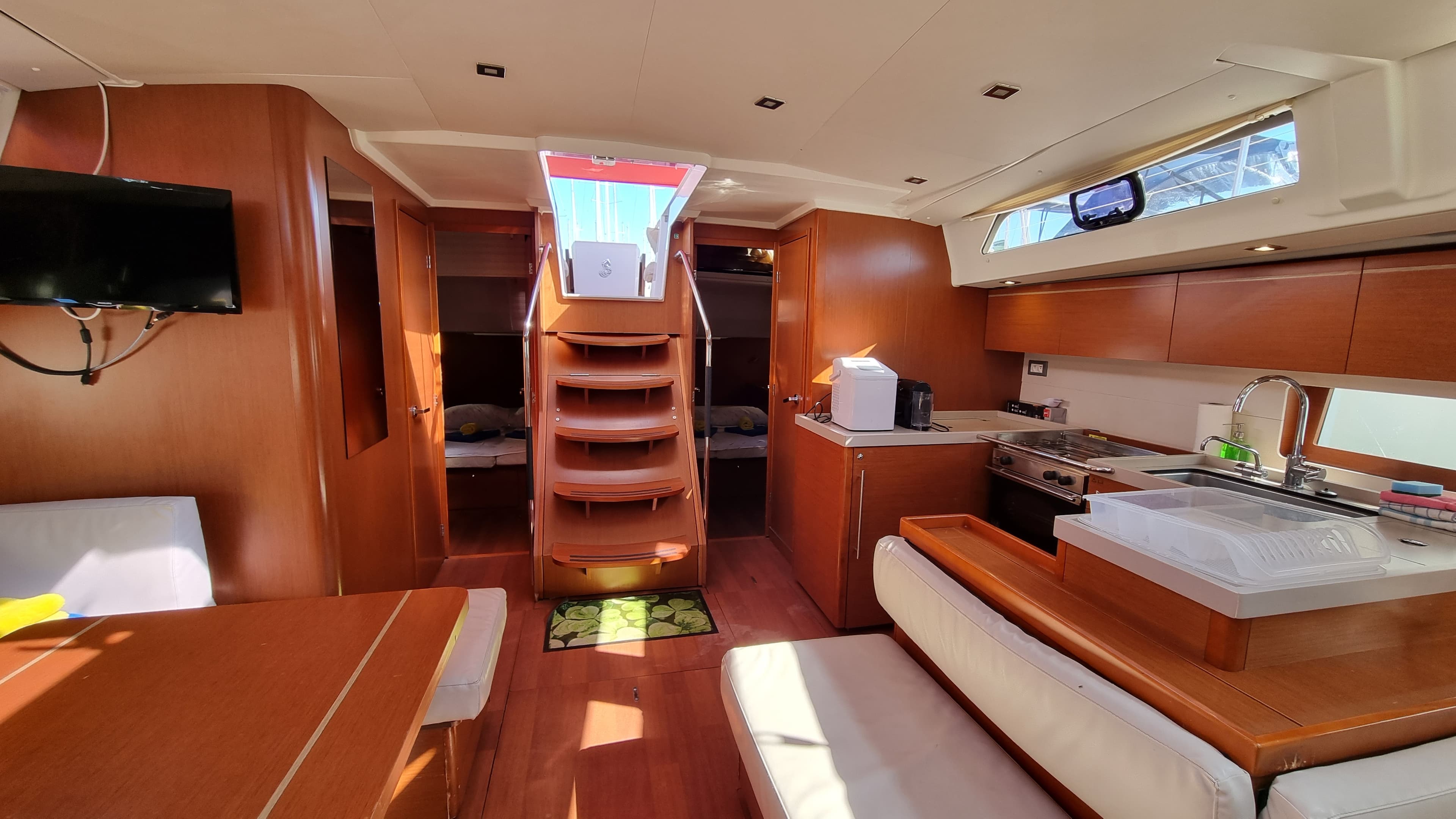 Oceanis 51.1 - photo 8