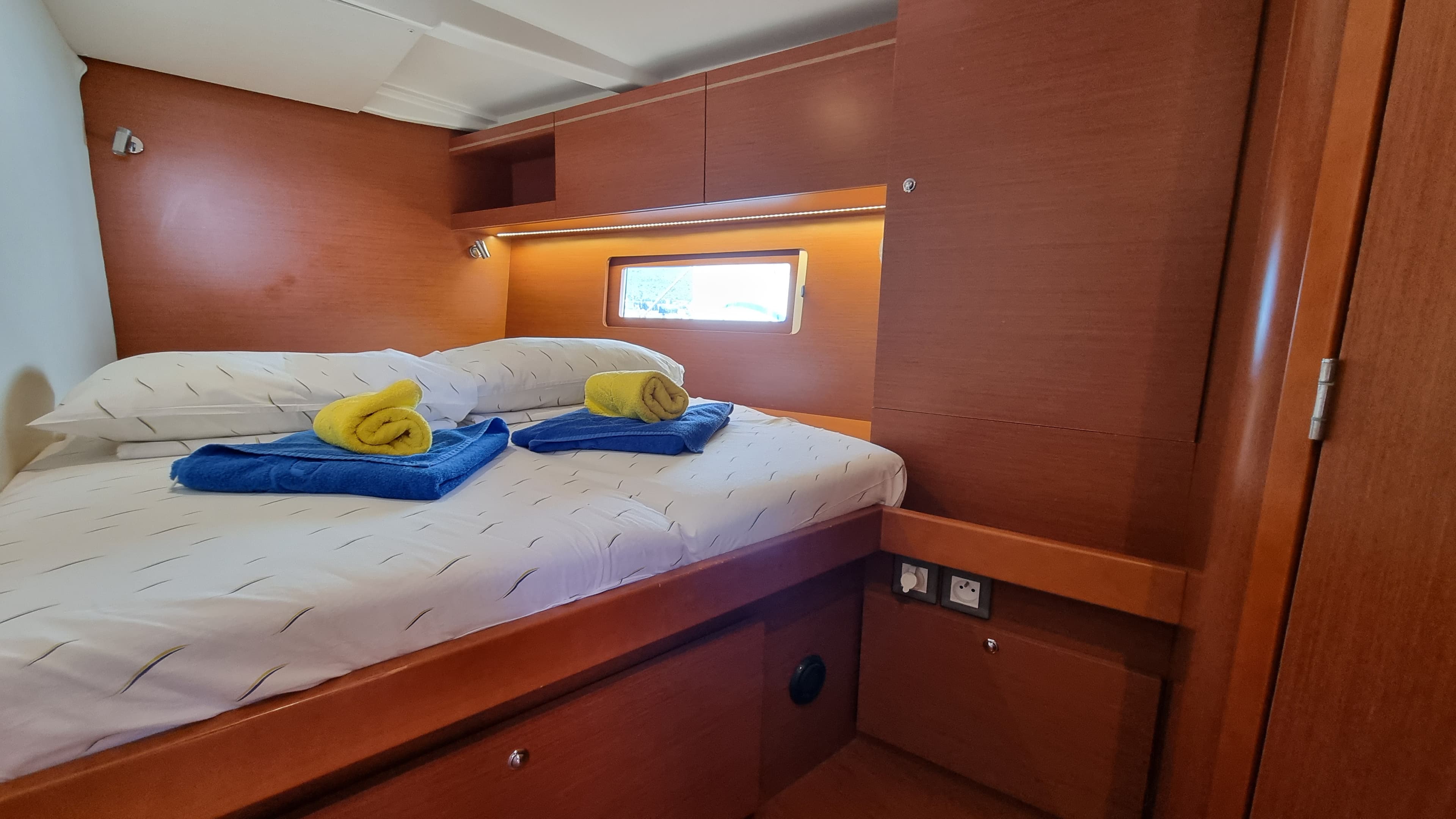 Oceanis 51.1 - photo 10