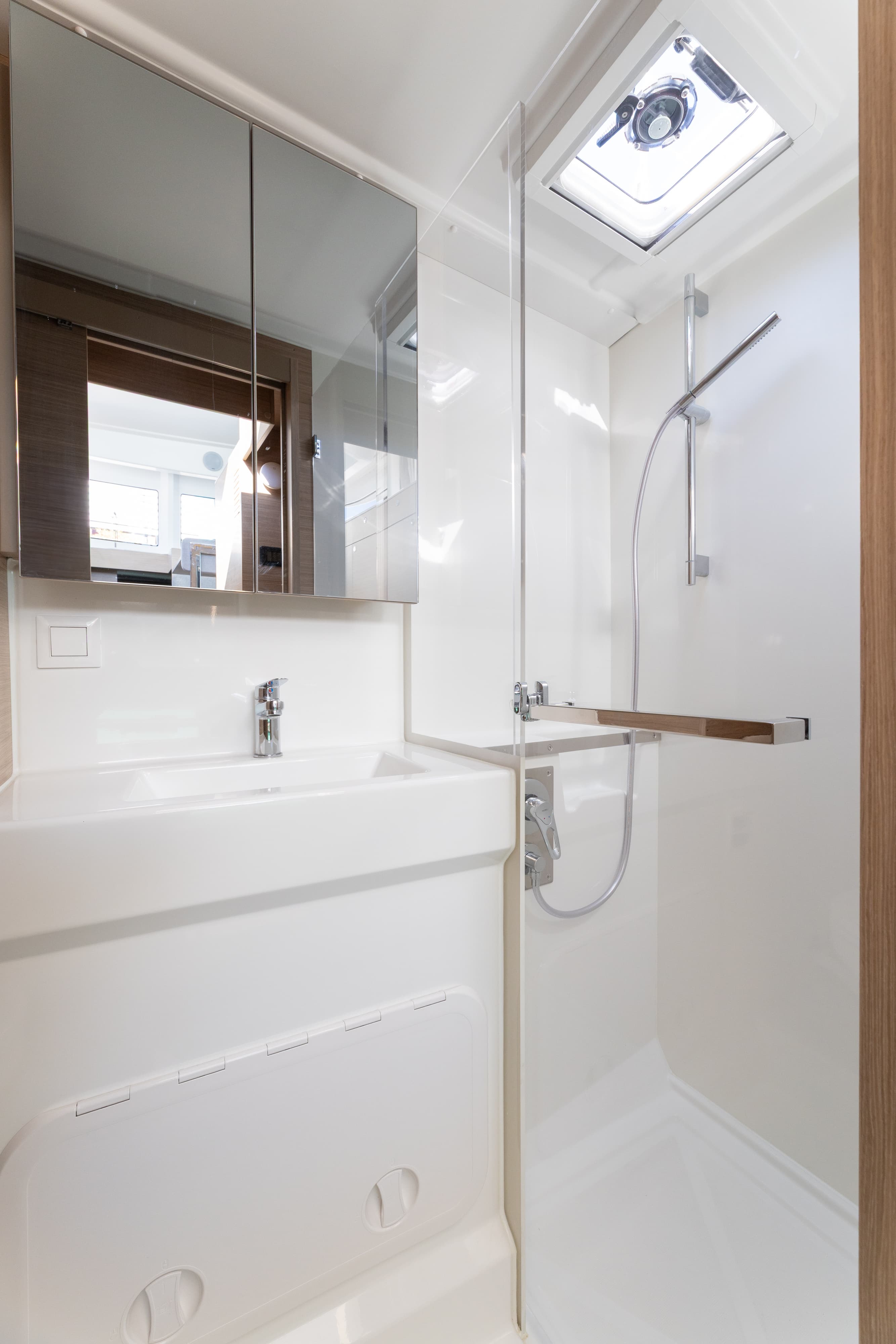 Lagoon 38 - photo 21