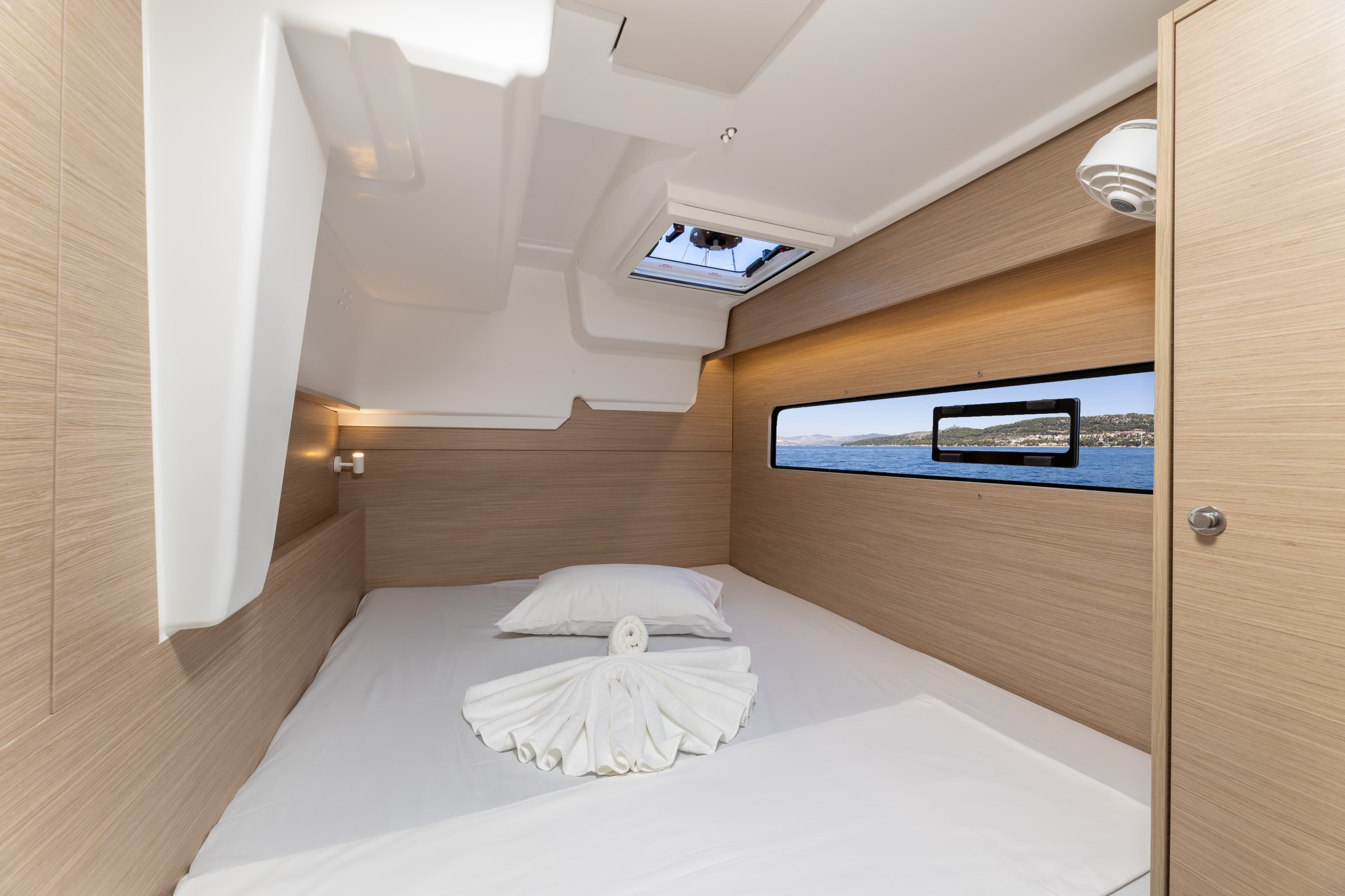 Lagoon 38 - photo 23