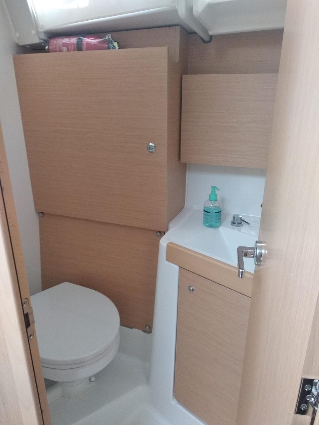 Oceanis 38.1 - photo 11