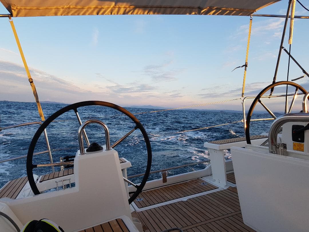 Oceanis 38.1 - photo 10