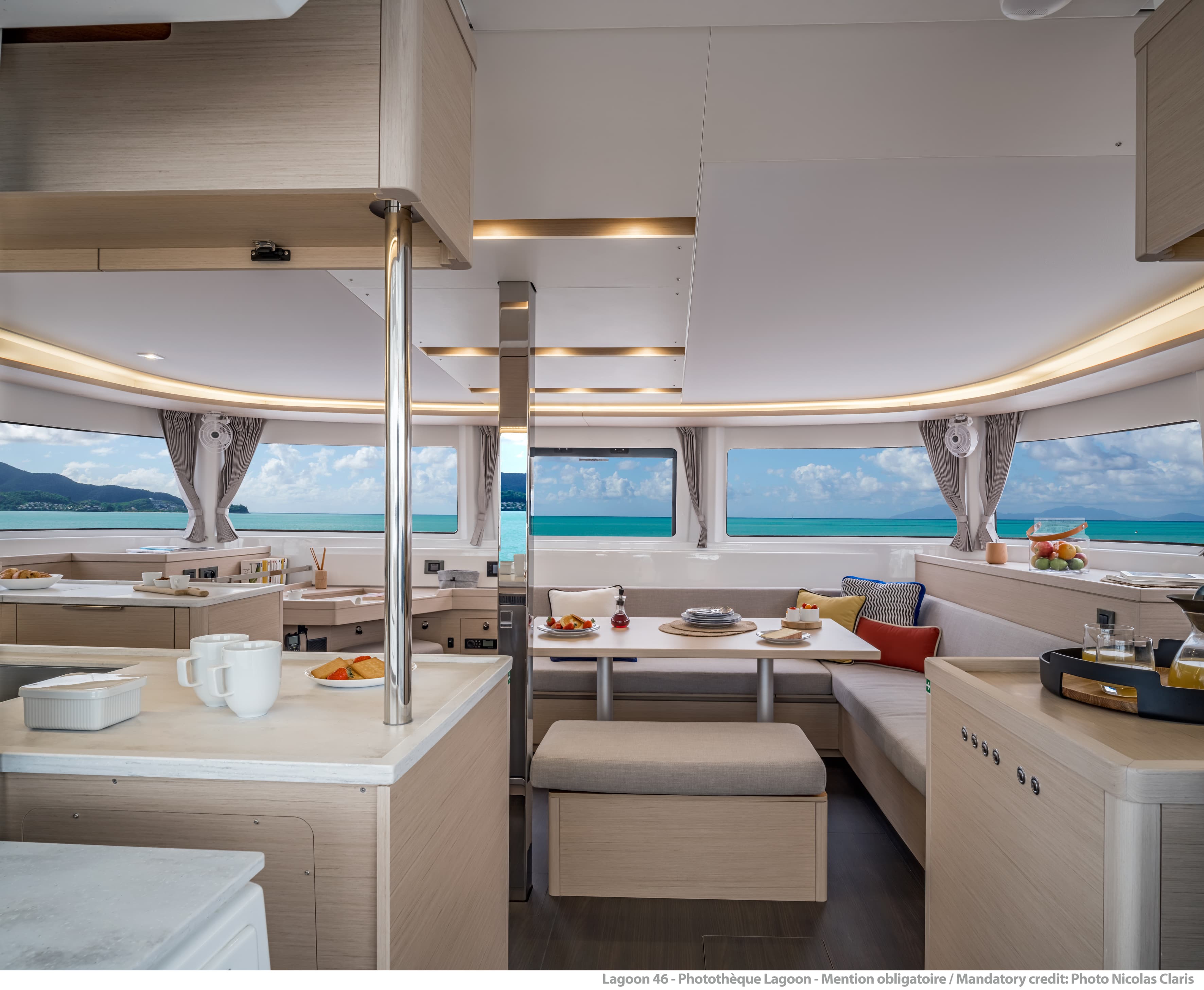 Lagoon 46  - photo 4