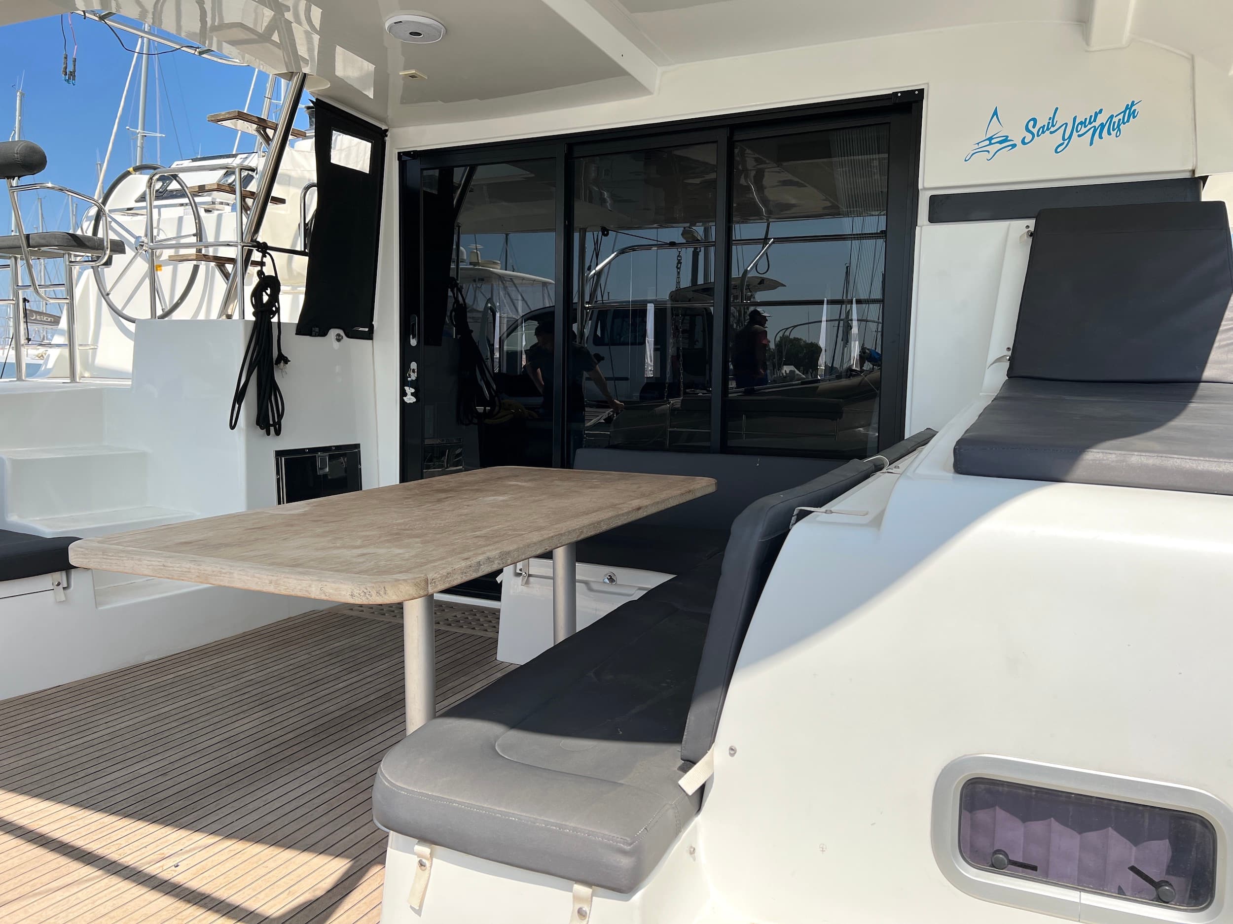 Lagoon 42 - photo 15