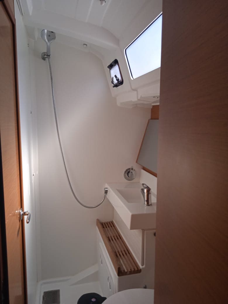 Sun Odyssey 490 - photo 12