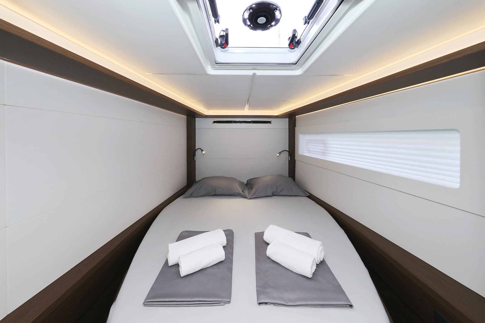 Lagoon 46  - photo 6