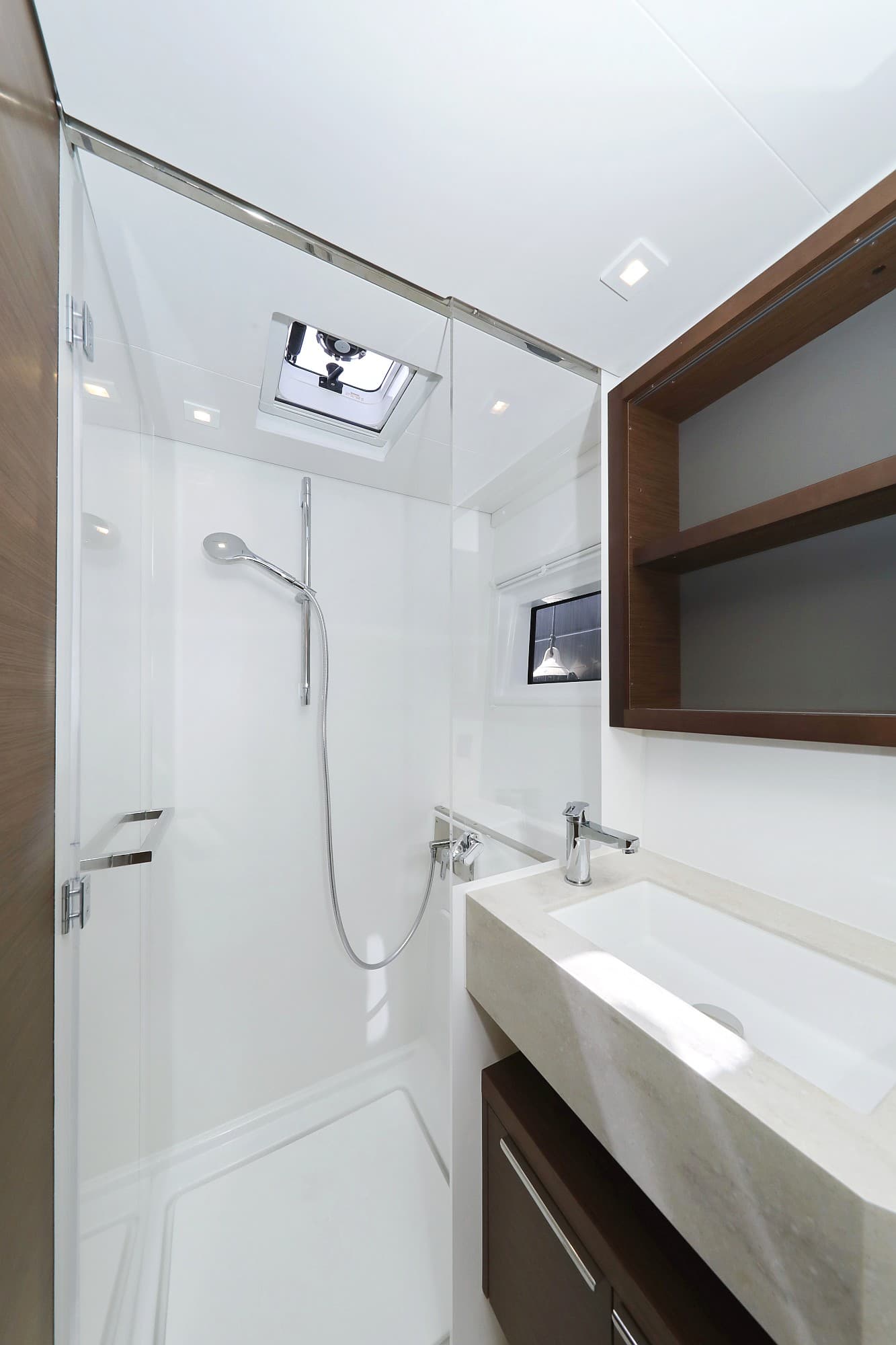 Lagoon 46  - photo 46