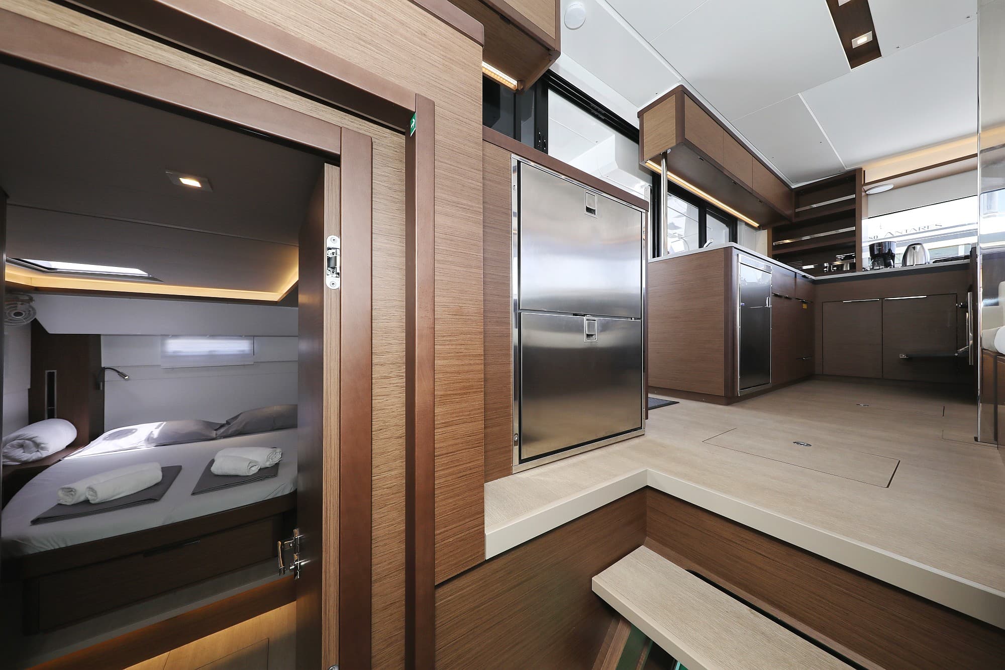 Lagoon 46  - photo 85