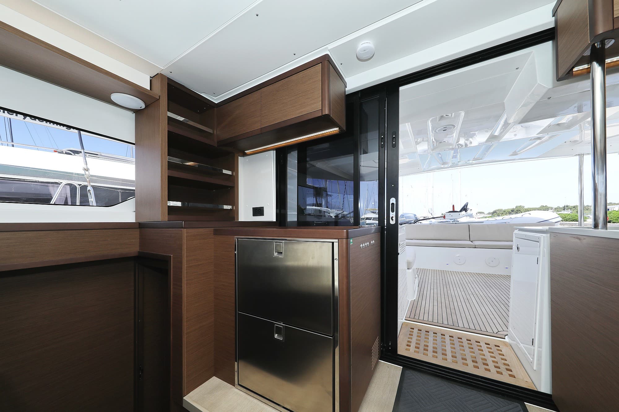 Lagoon 46  - photo 9