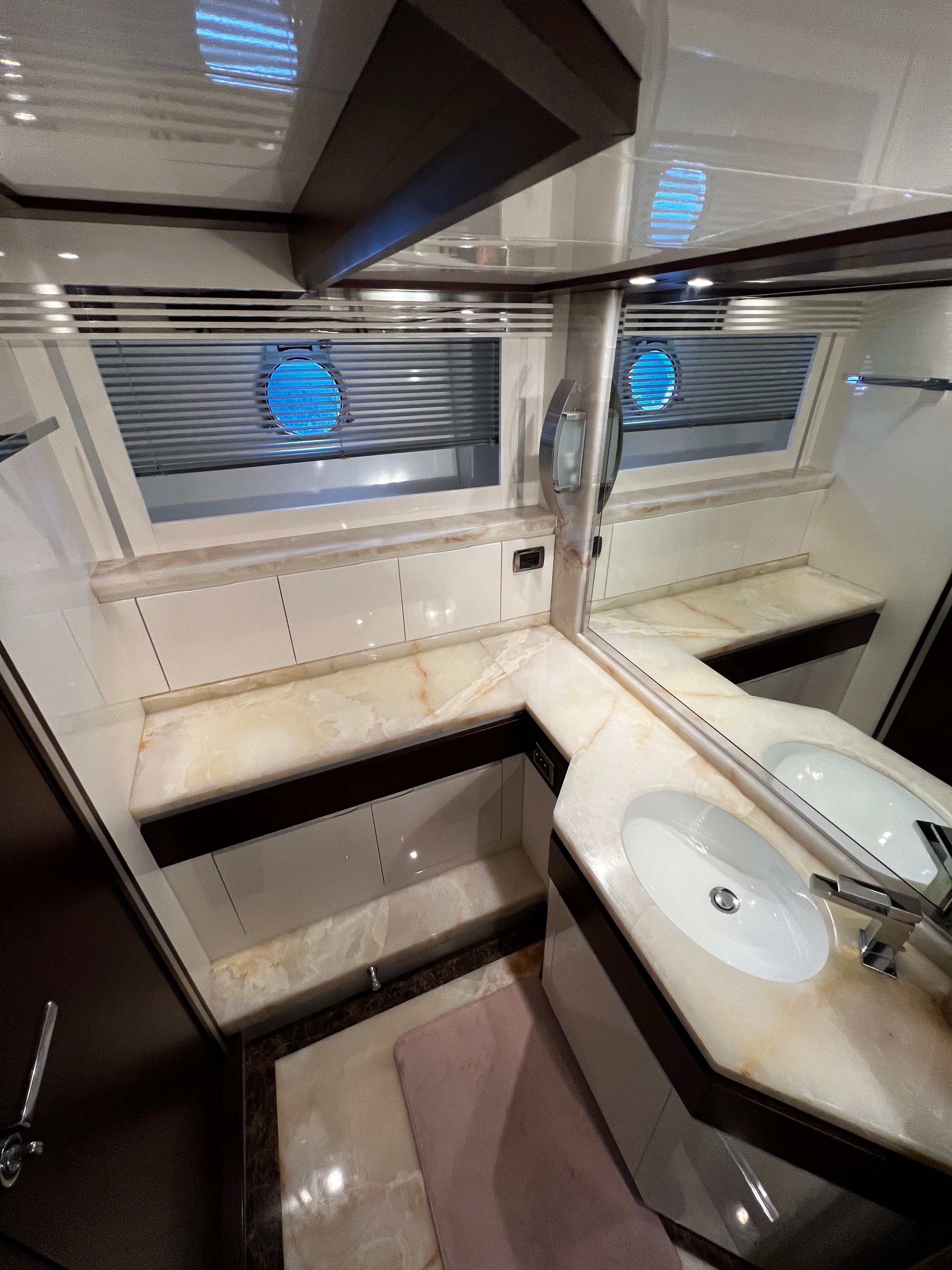 Dominator 680 - photo 11