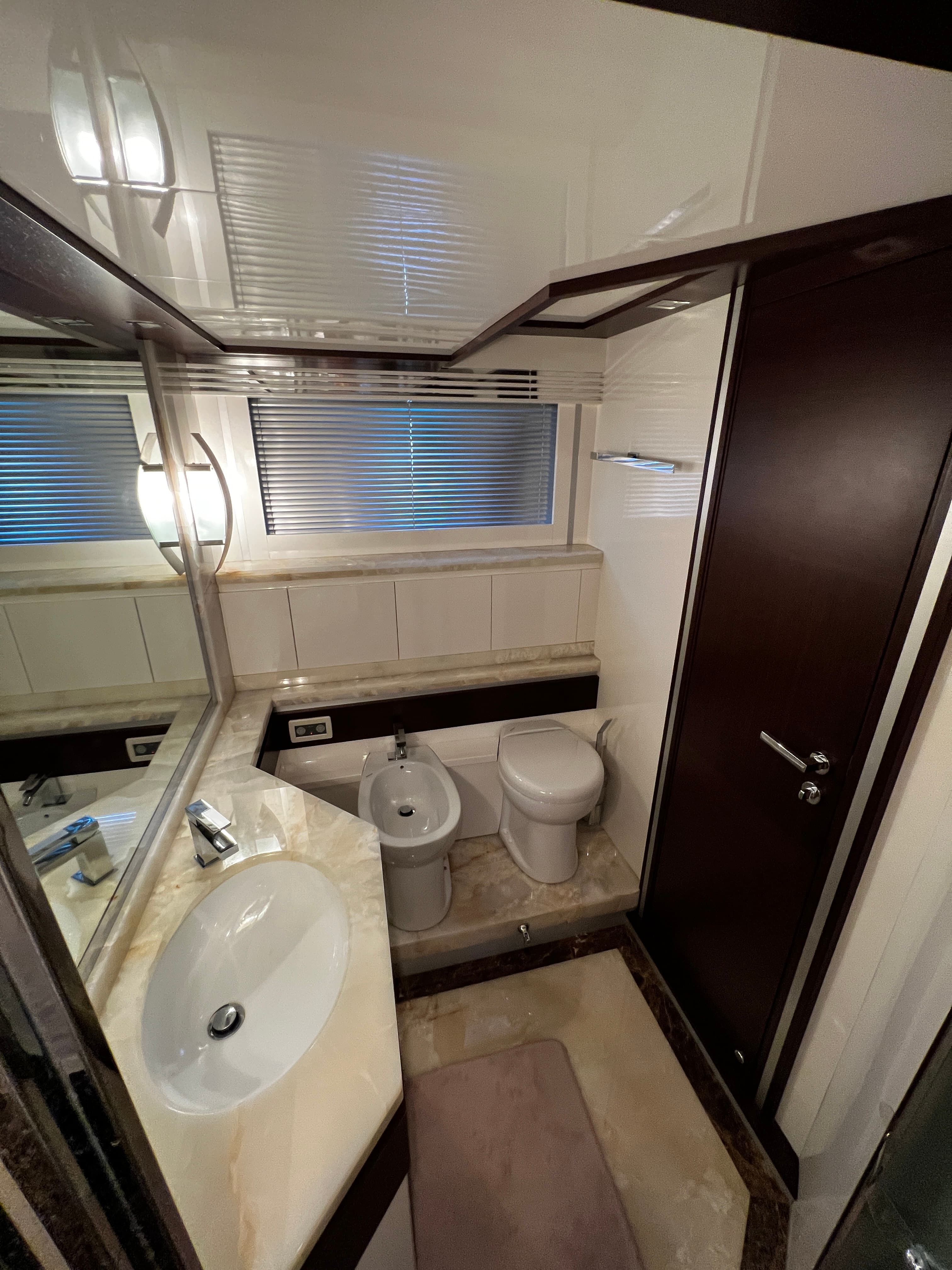 Dominator 680 - photo 24