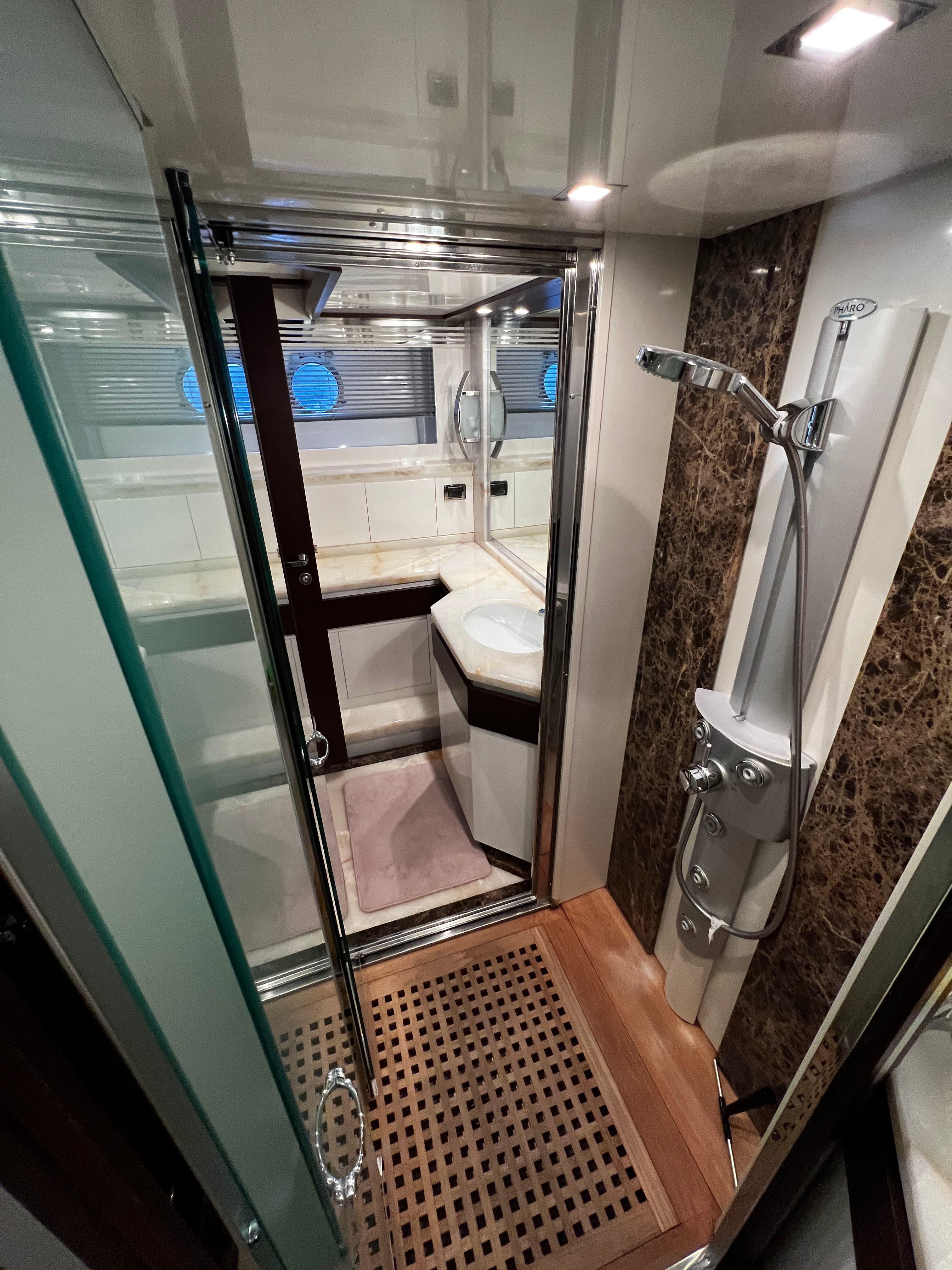 Dominator 680 - photo 31