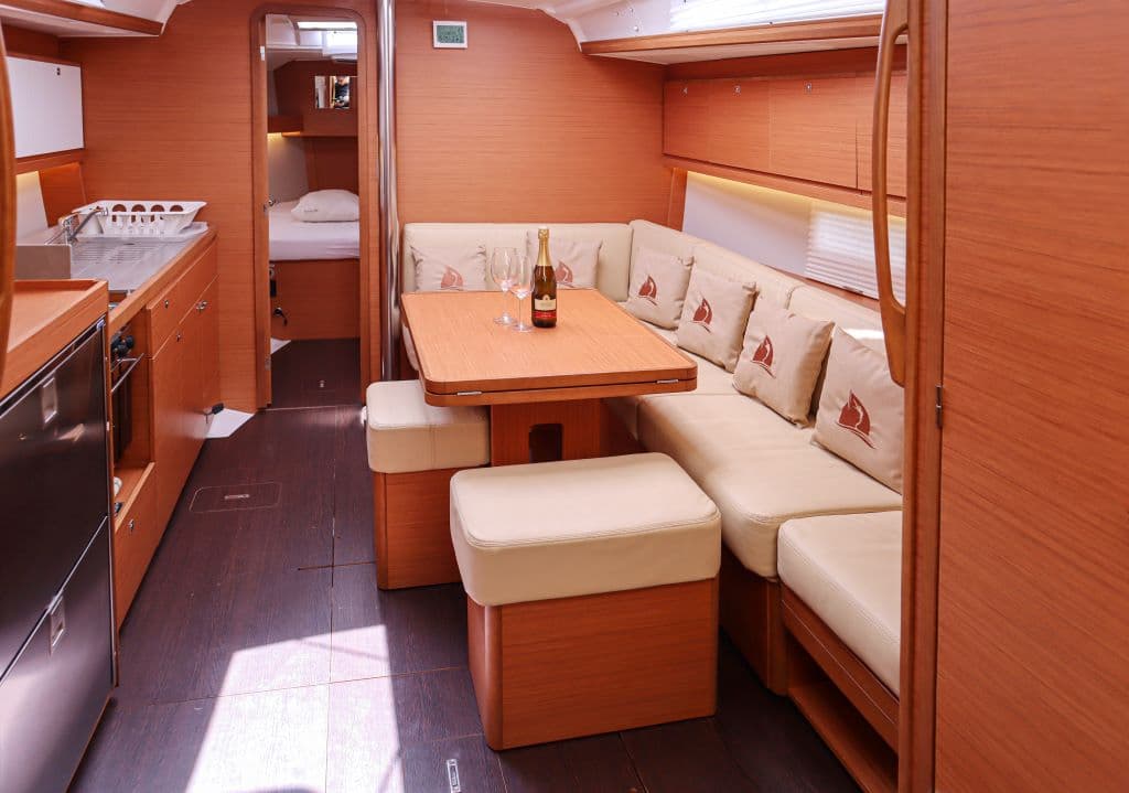 Dufour 390 Grand Large - photo 4