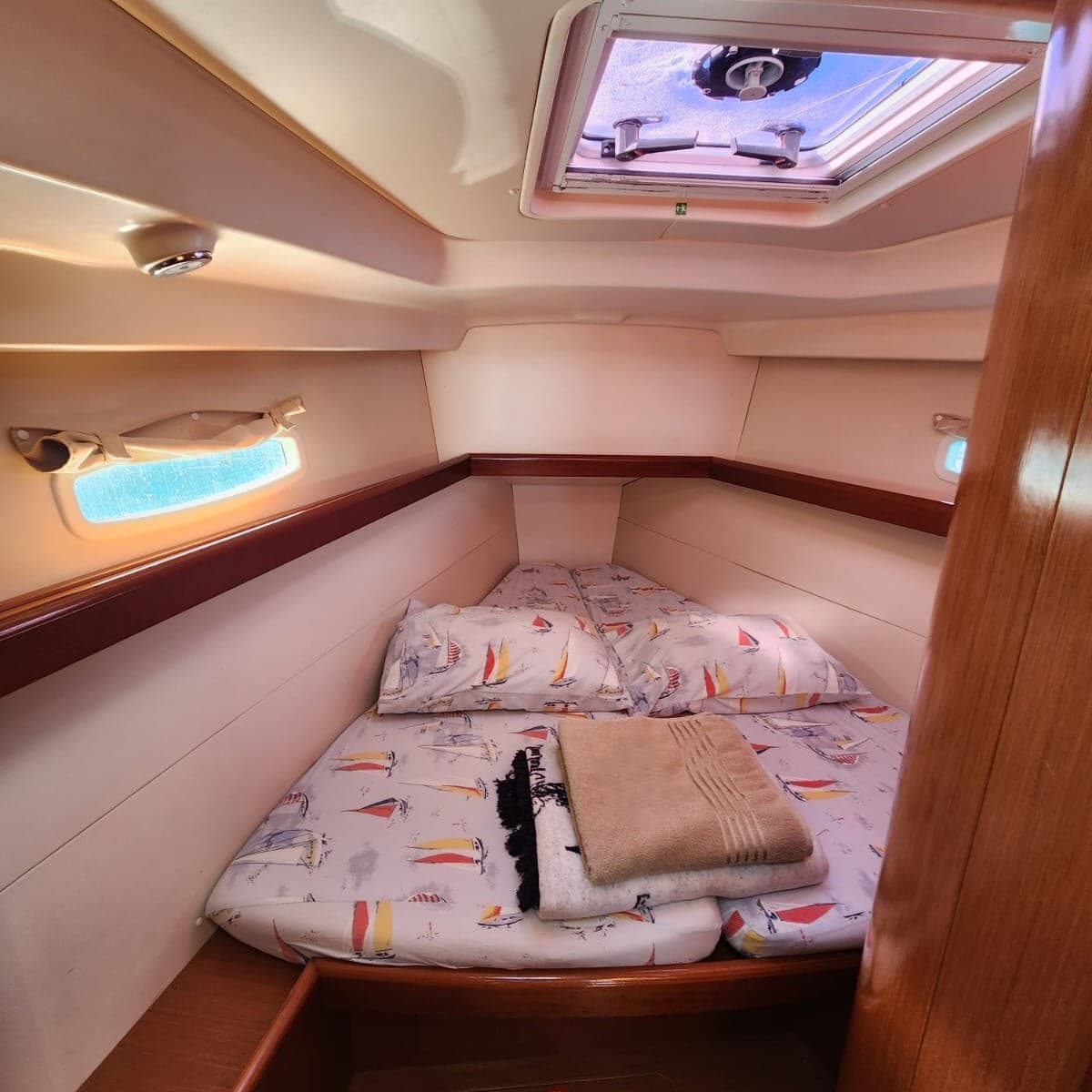 Oceanis 40 - photo 19