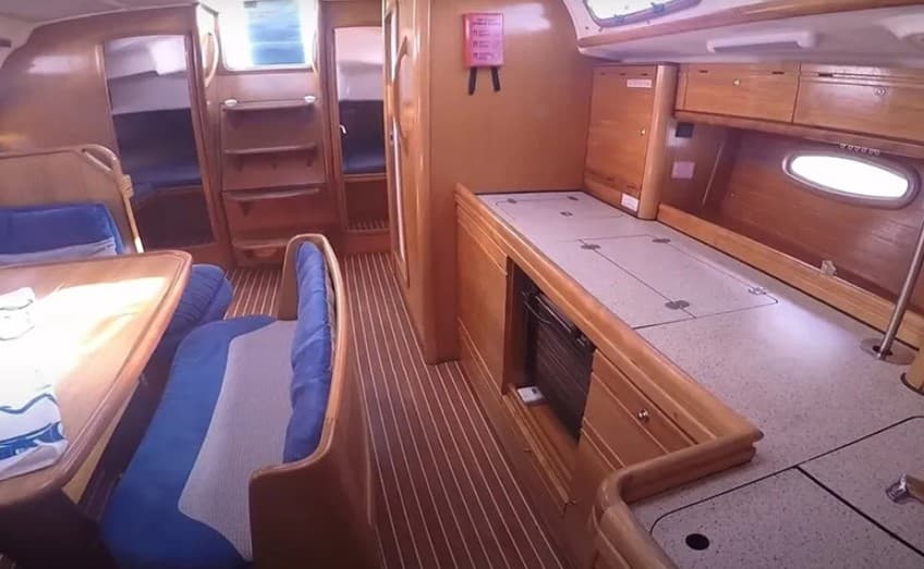 Bavaria 39 Cruiser - photo 4