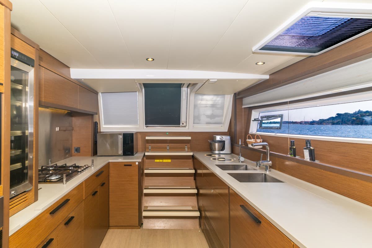 Lagoon 620 - photo 13