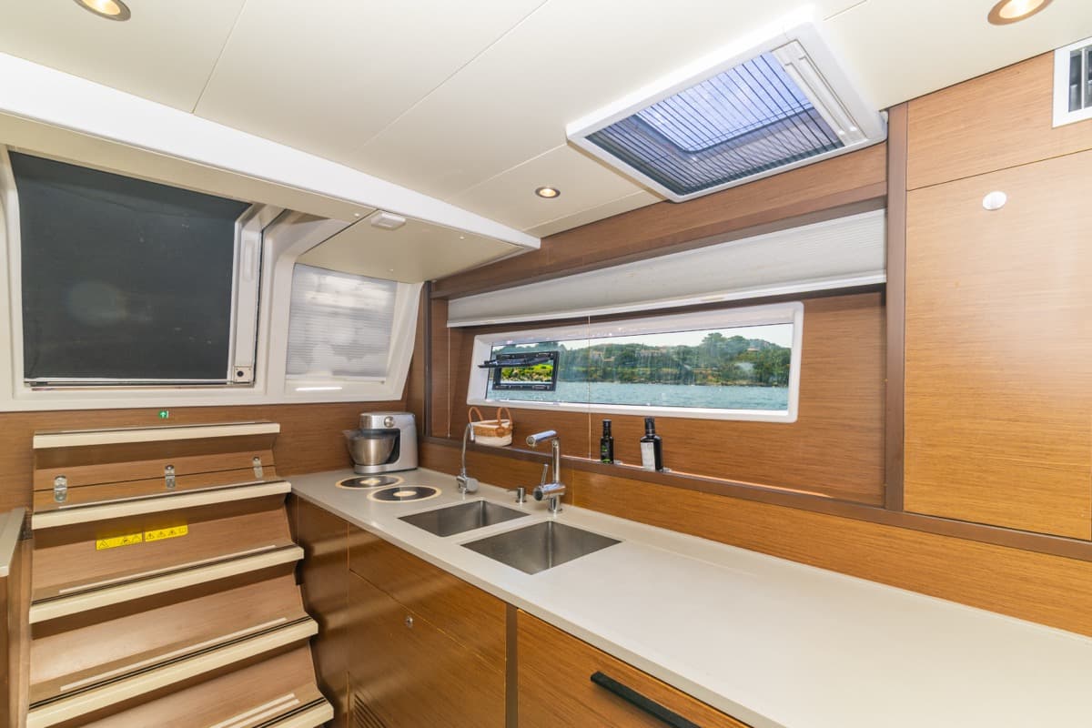 Lagoon 620 - photo 26