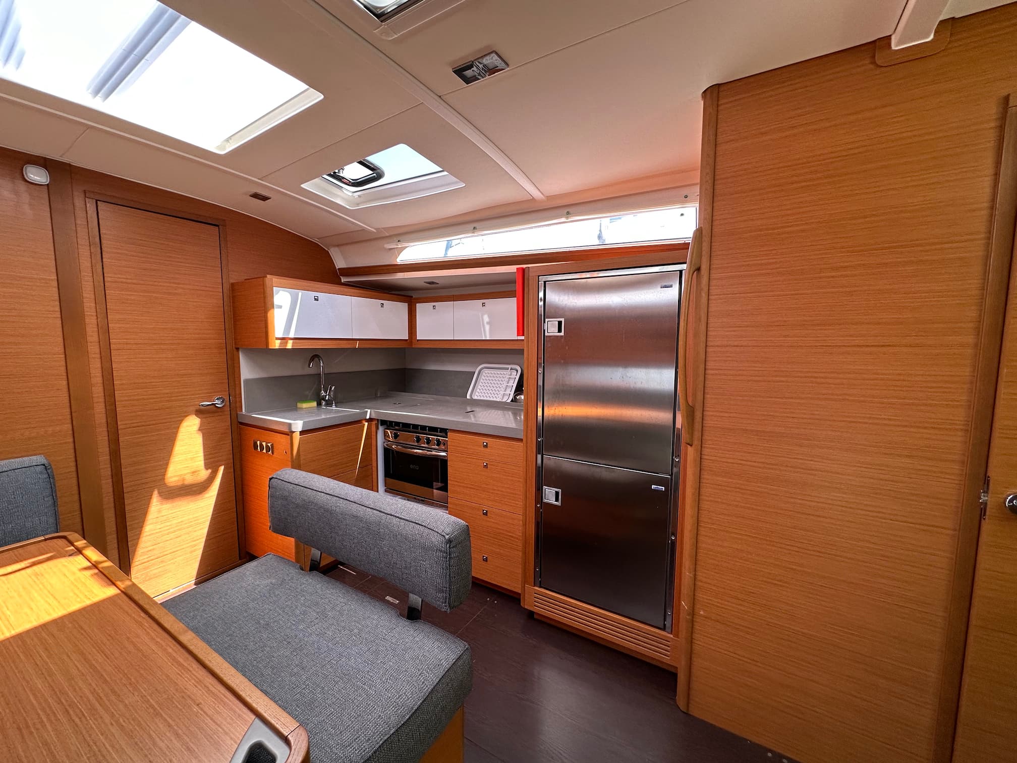 Dufour 470 - photo 8