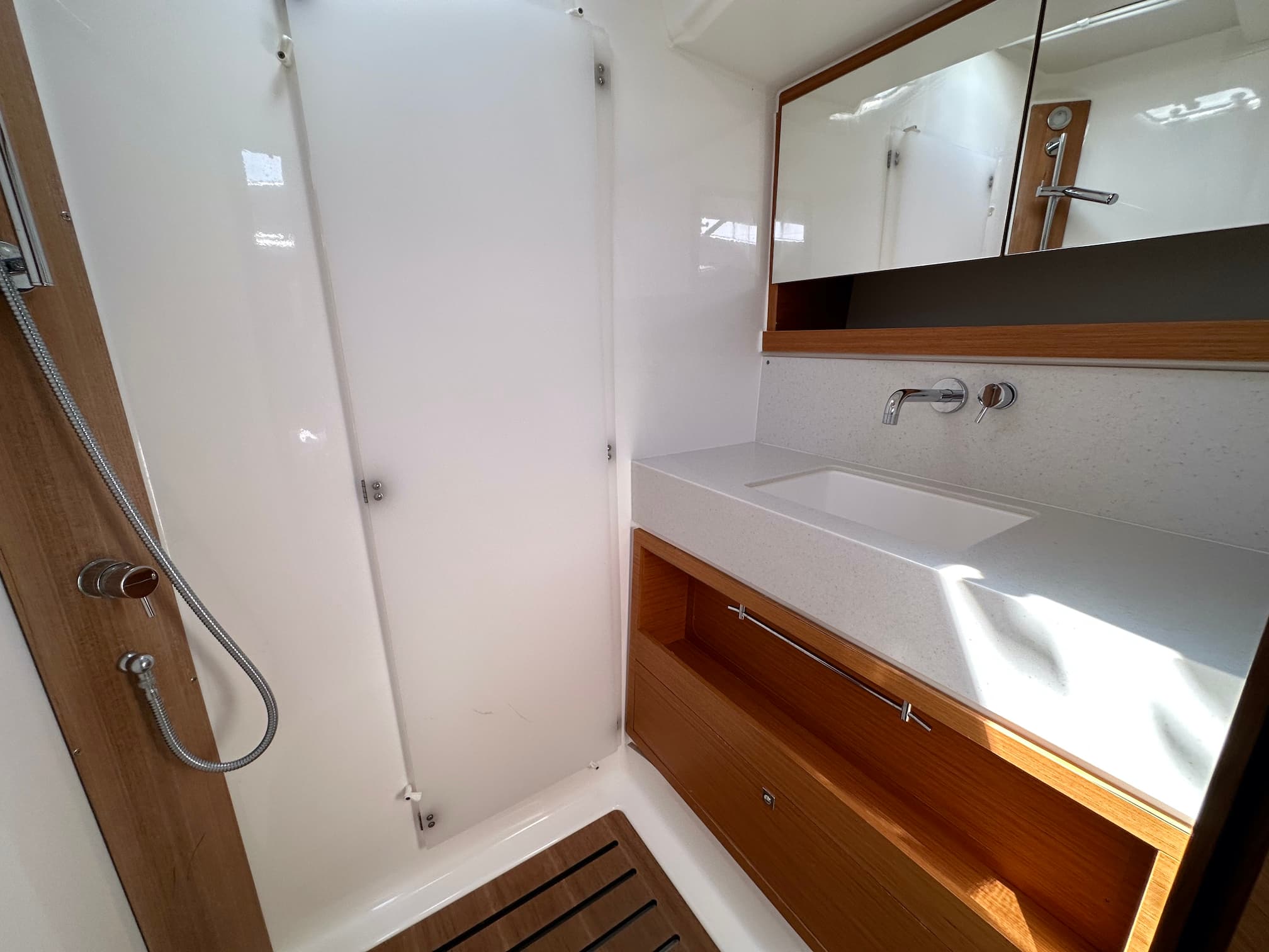 Dufour 470 - photo 7