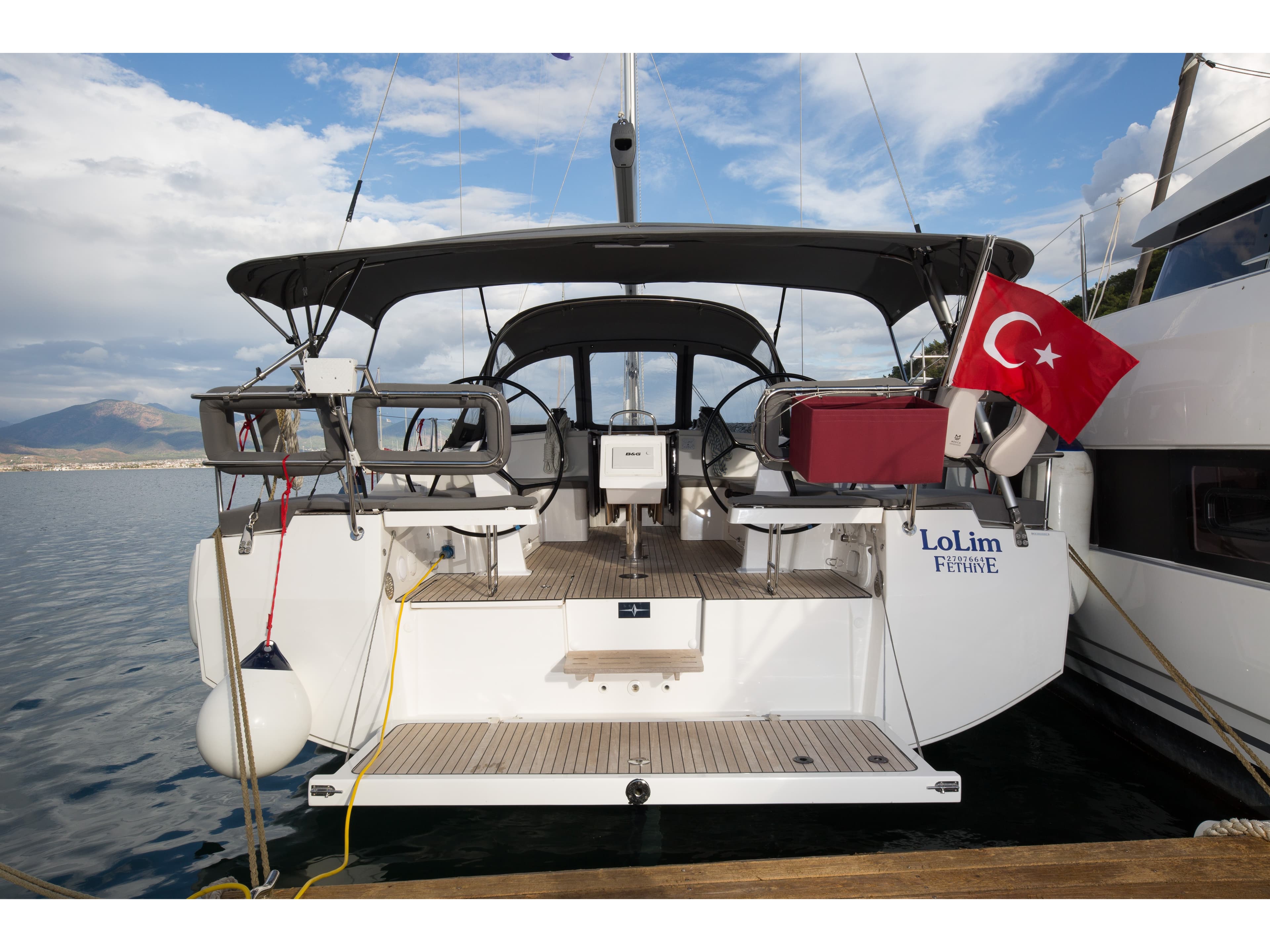 Bavaria 42 Cruiser - photo