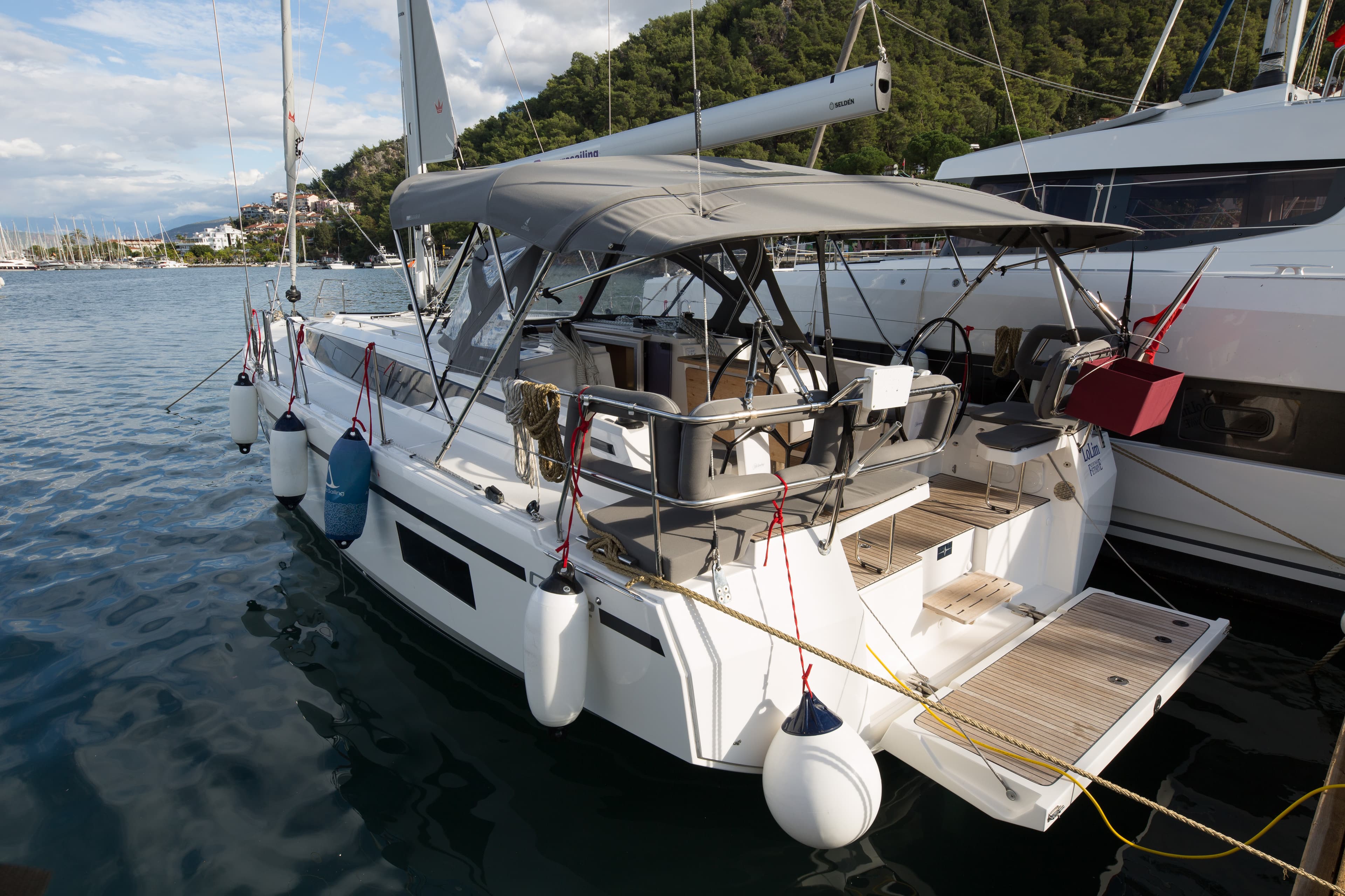 Bavaria 42 Cruiser - photo 12