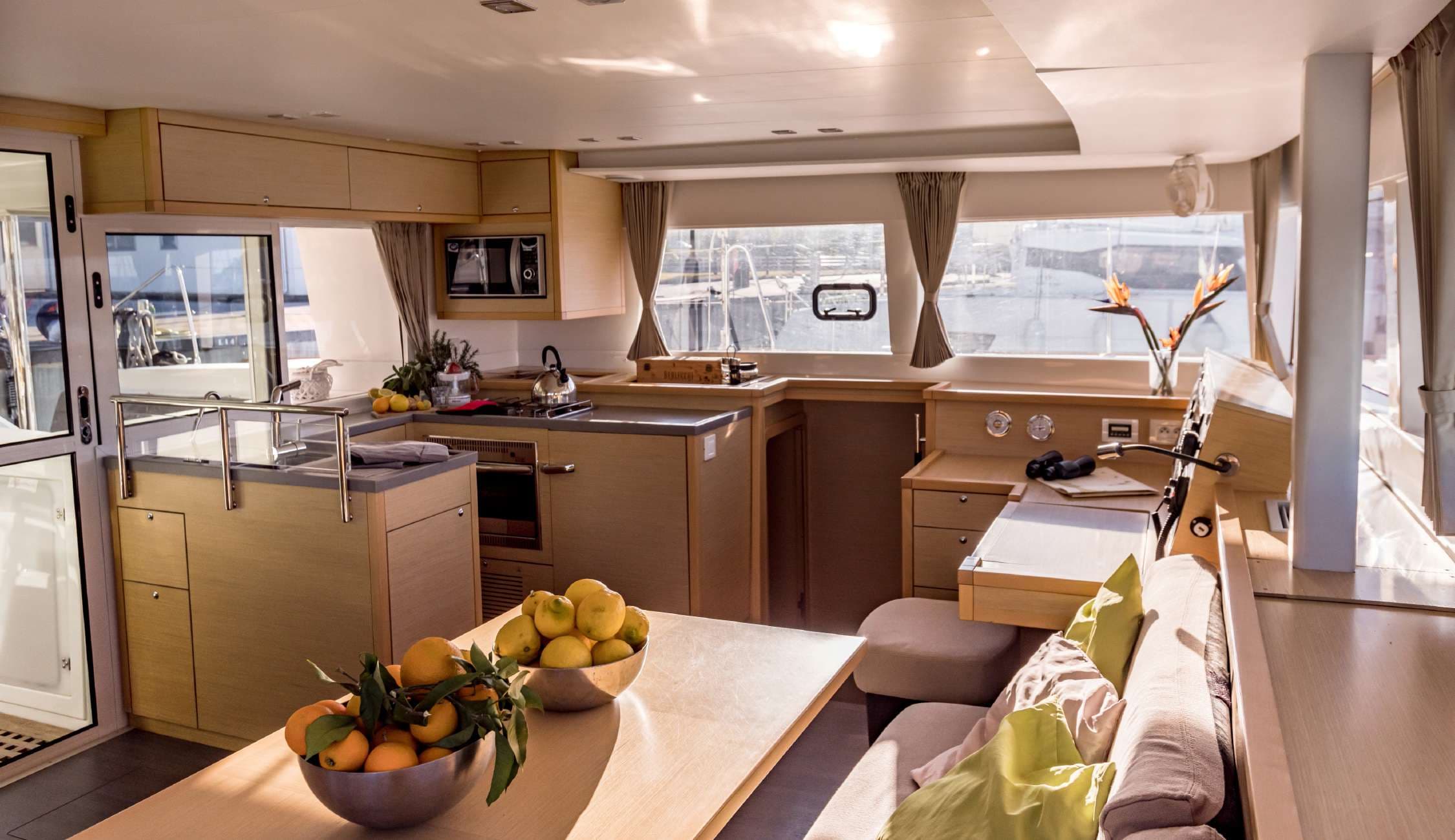 Lagoon 450 - photo 21