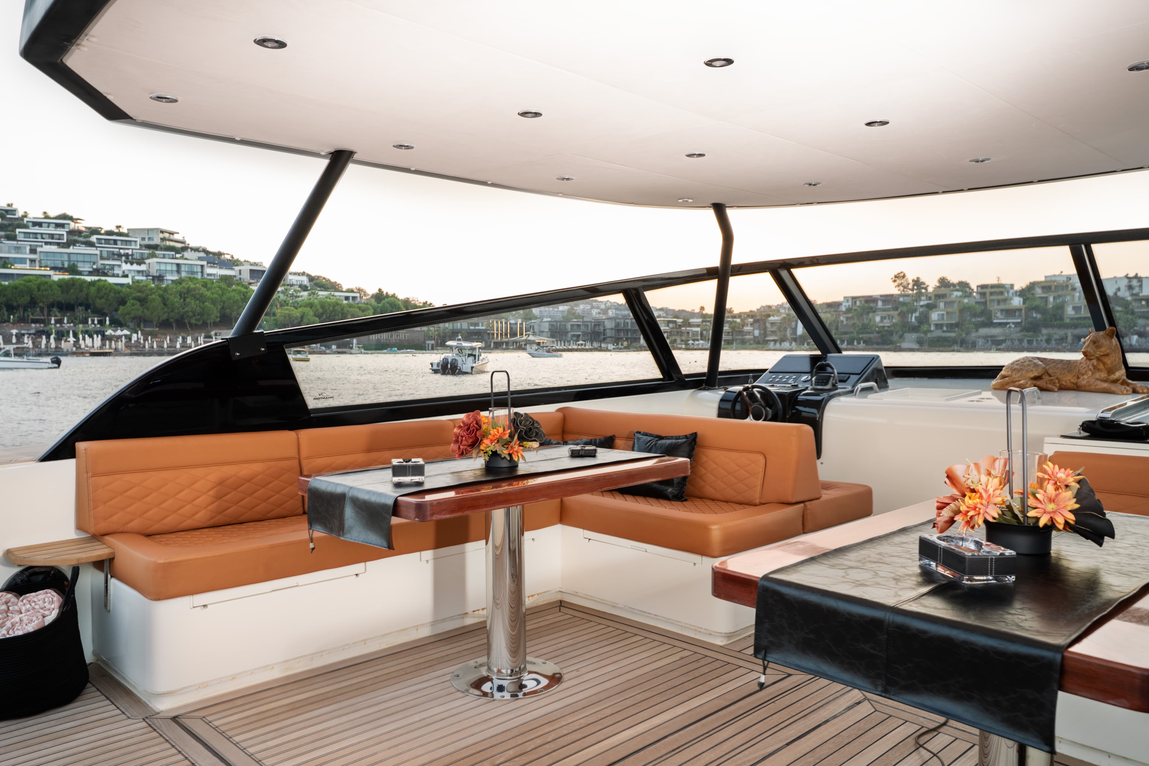 Motoryacht - photo 8