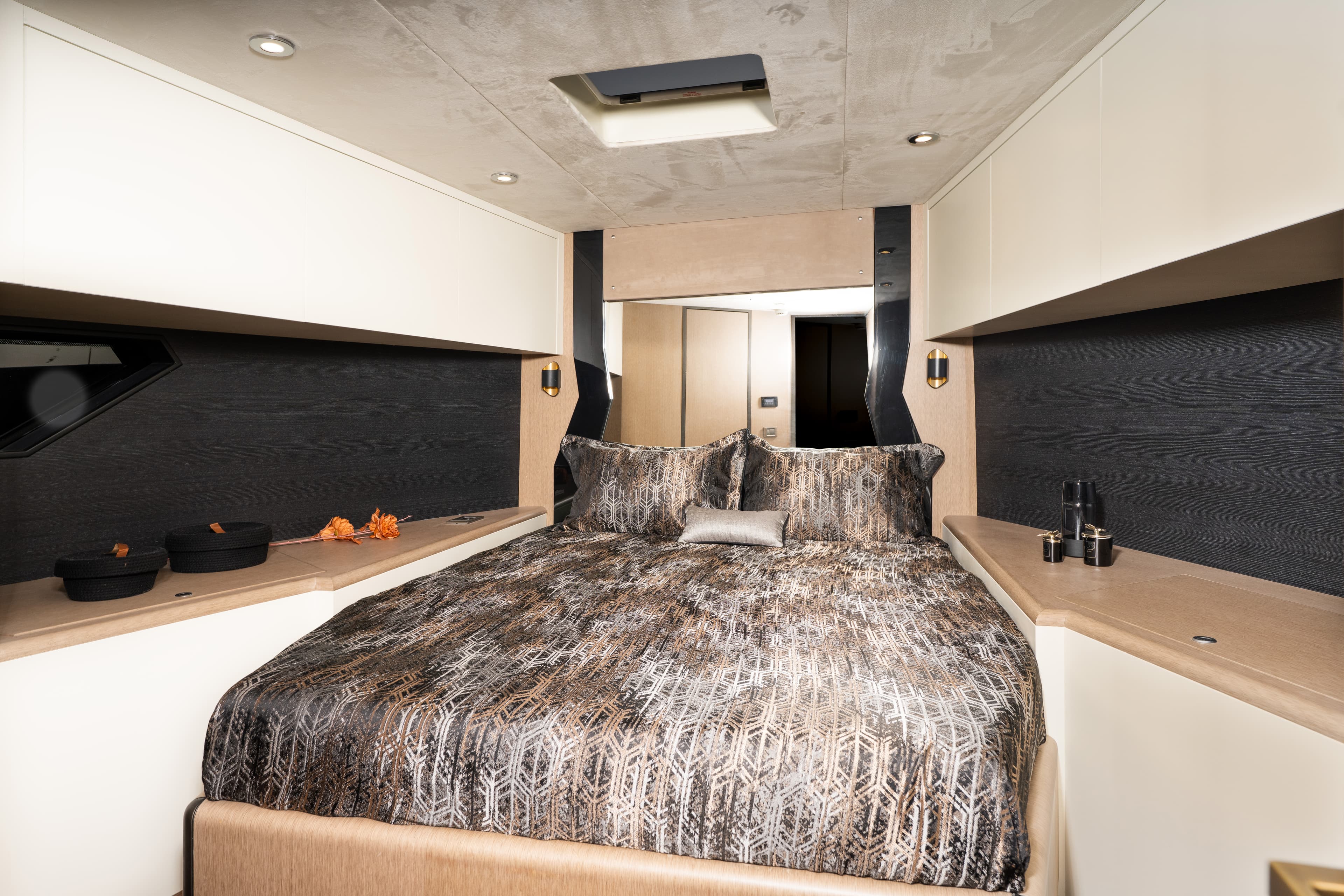 Motoryacht - photo 9