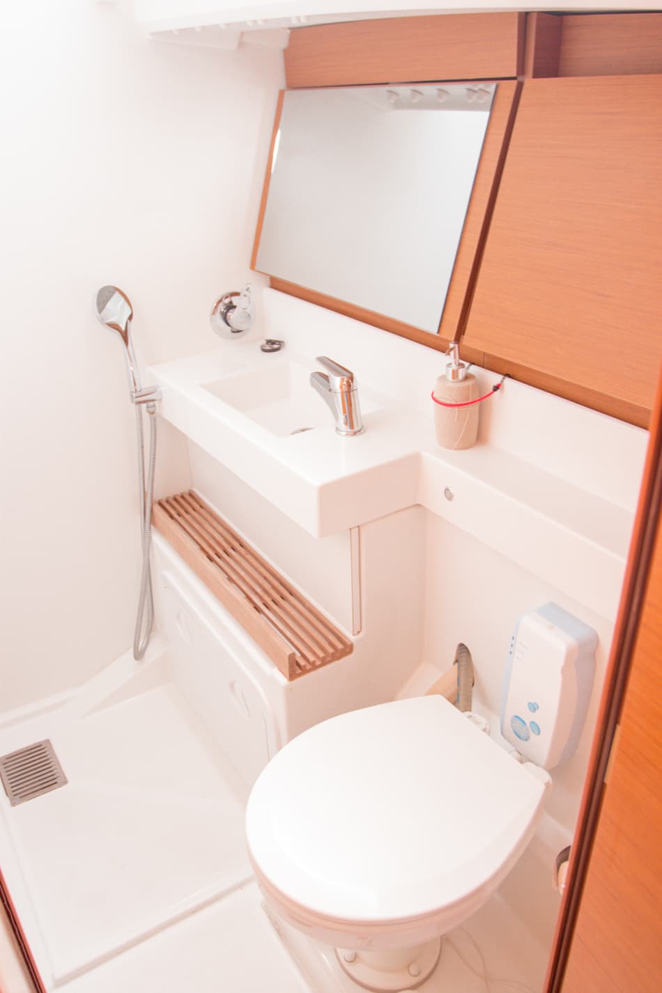 Sun Odyssey 440 - photo 8