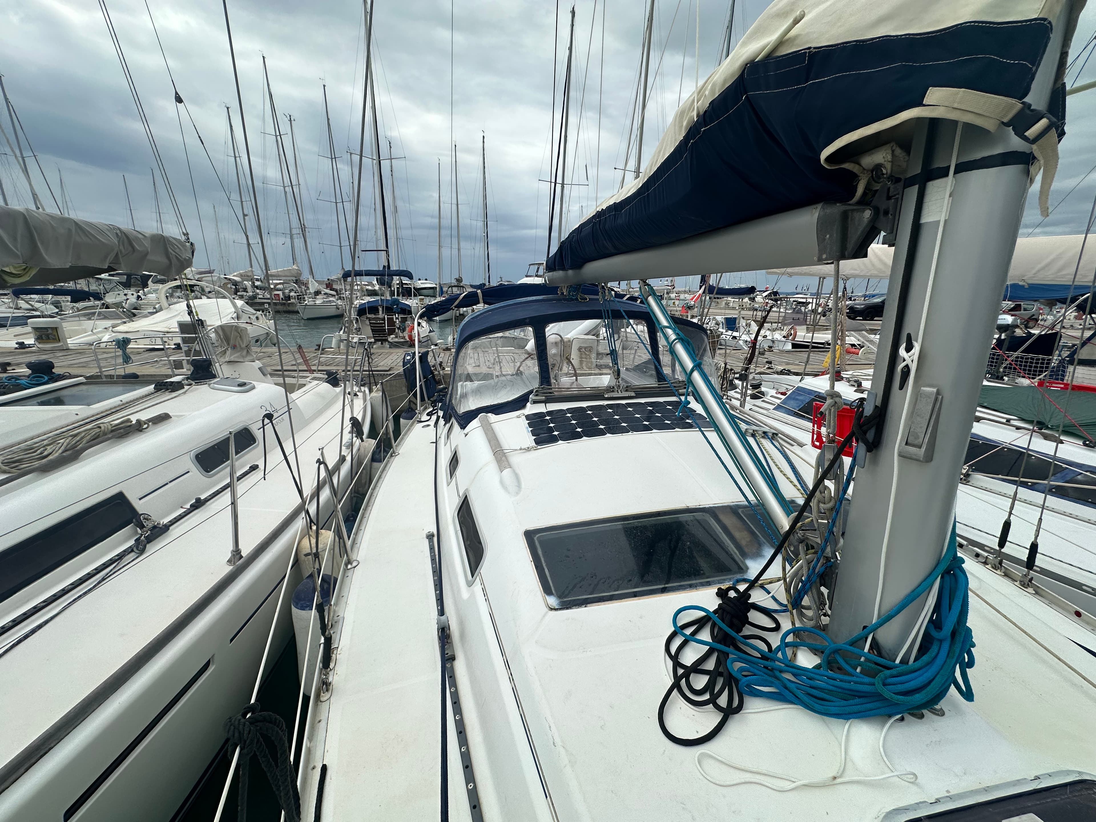 Oceanis 323 - photo 24