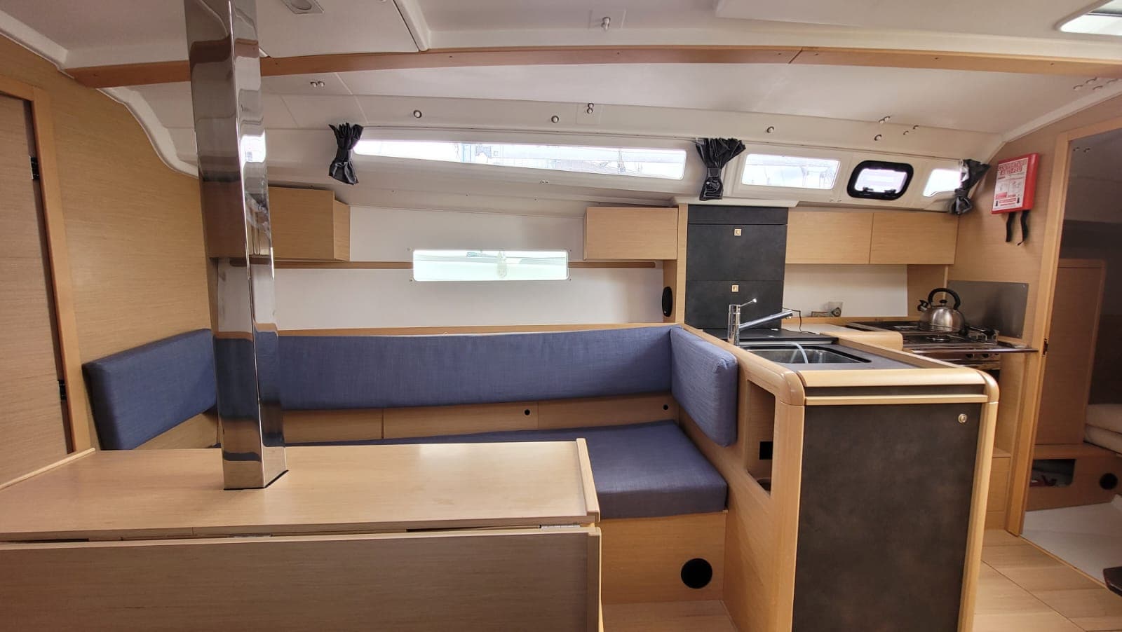 Sun Odyssey 349 - photo 7