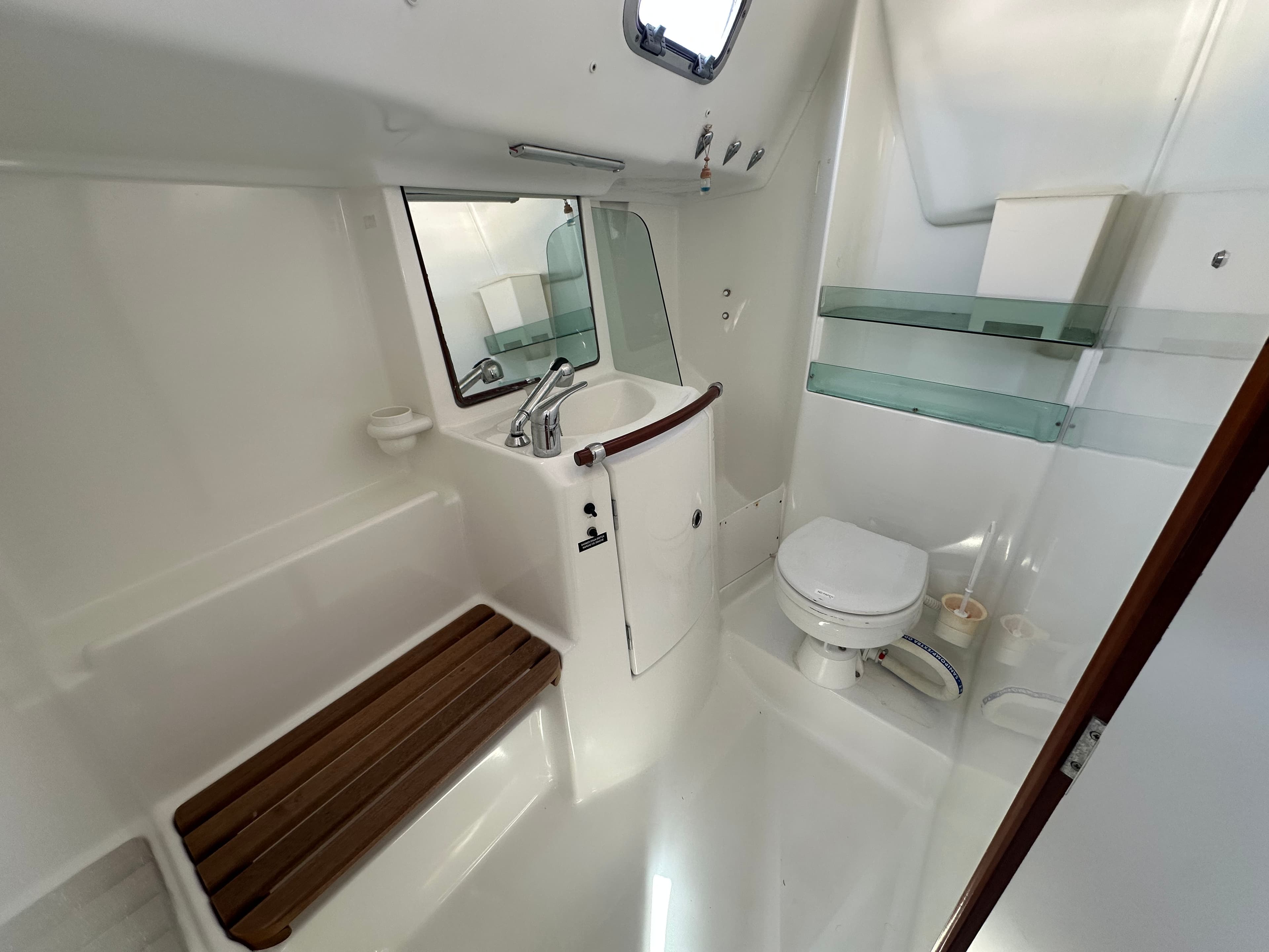 Oceanis 323 - photo 22