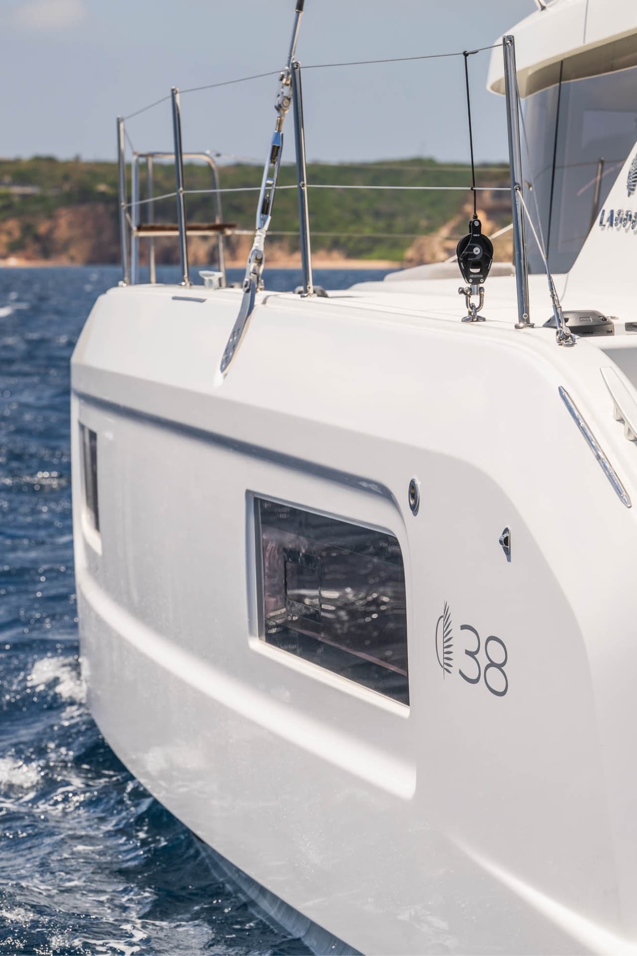 Lagoon 38 - photo 9