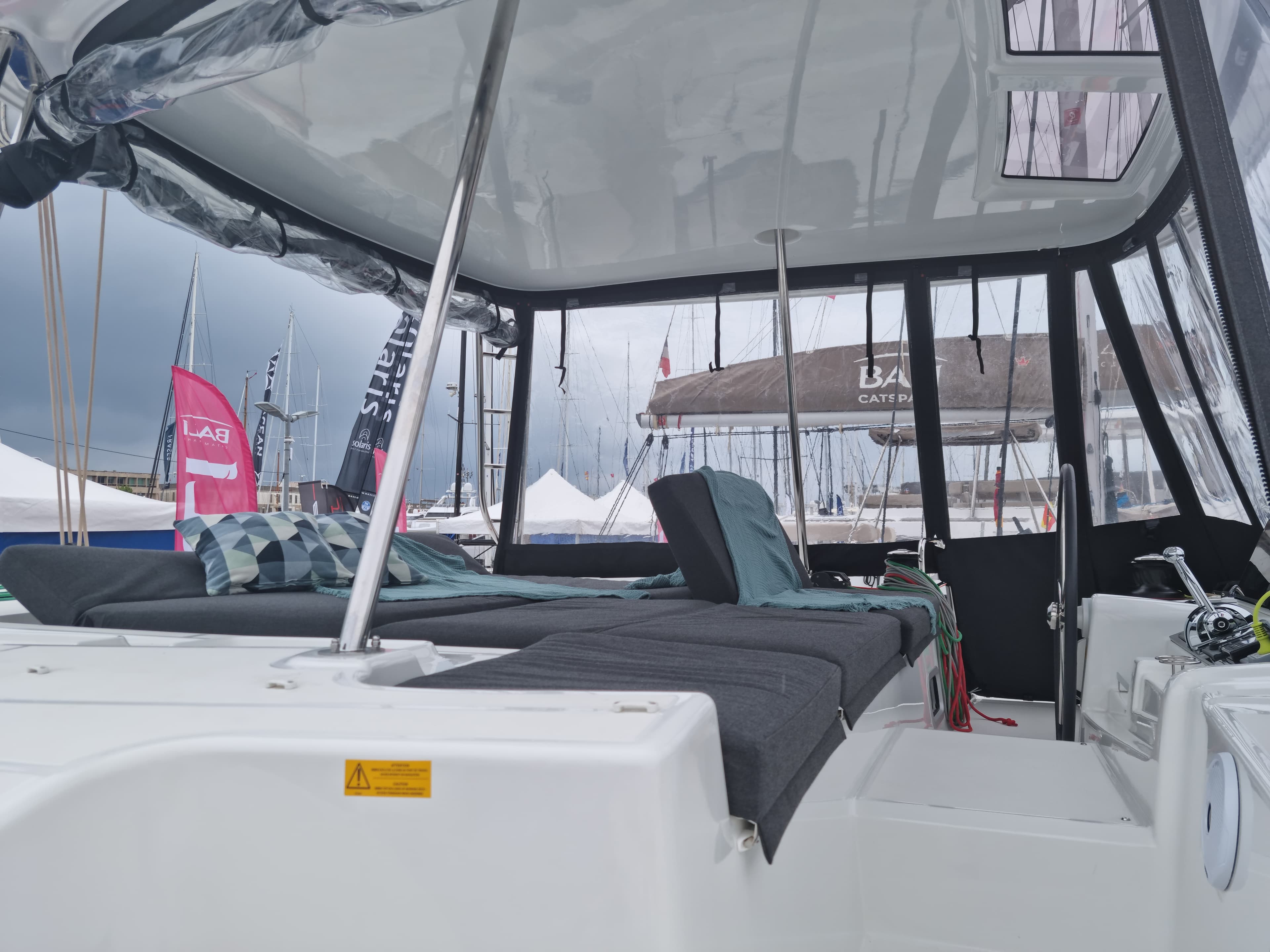 Lagoon 46  - photo 14