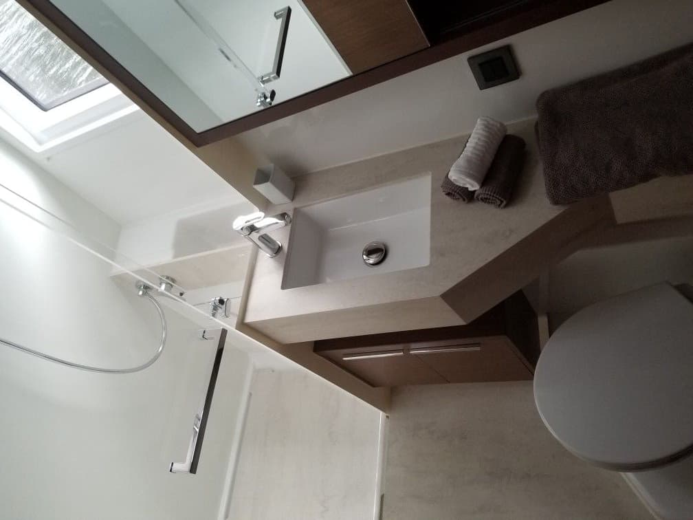 Lagoon 46  - photo 10