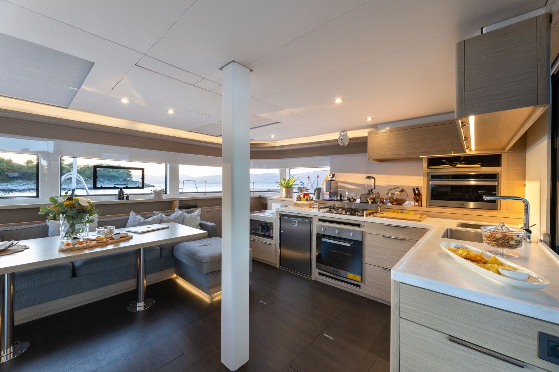 Lagoon 55 - photo 20