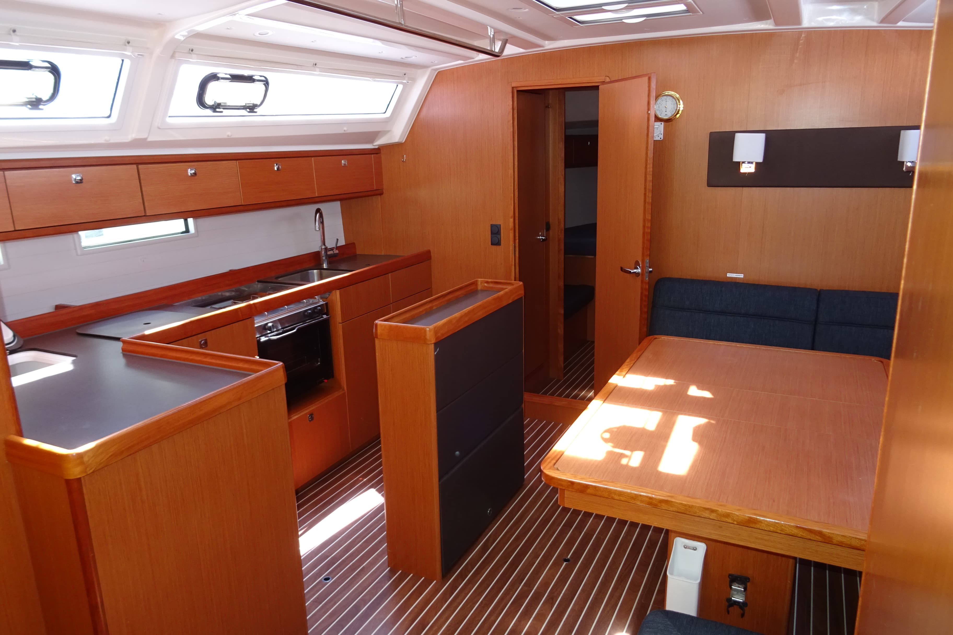 Bavaria 46 Cruiser - photo 15