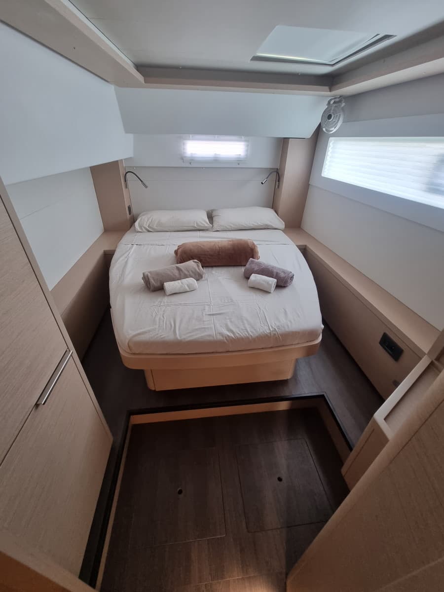 Lagoon 46  - photo 9