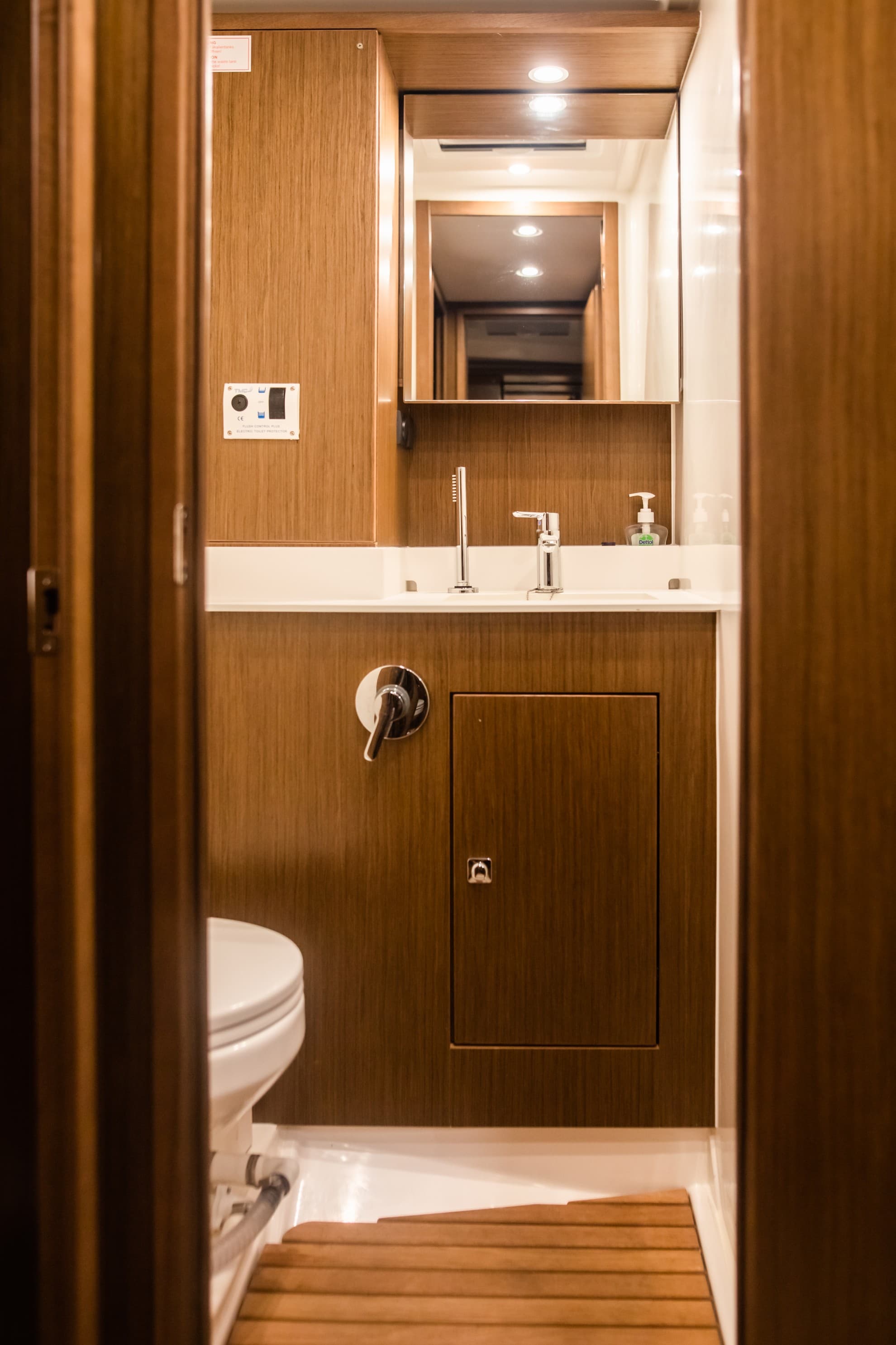 Bavaria C57 - photo 5