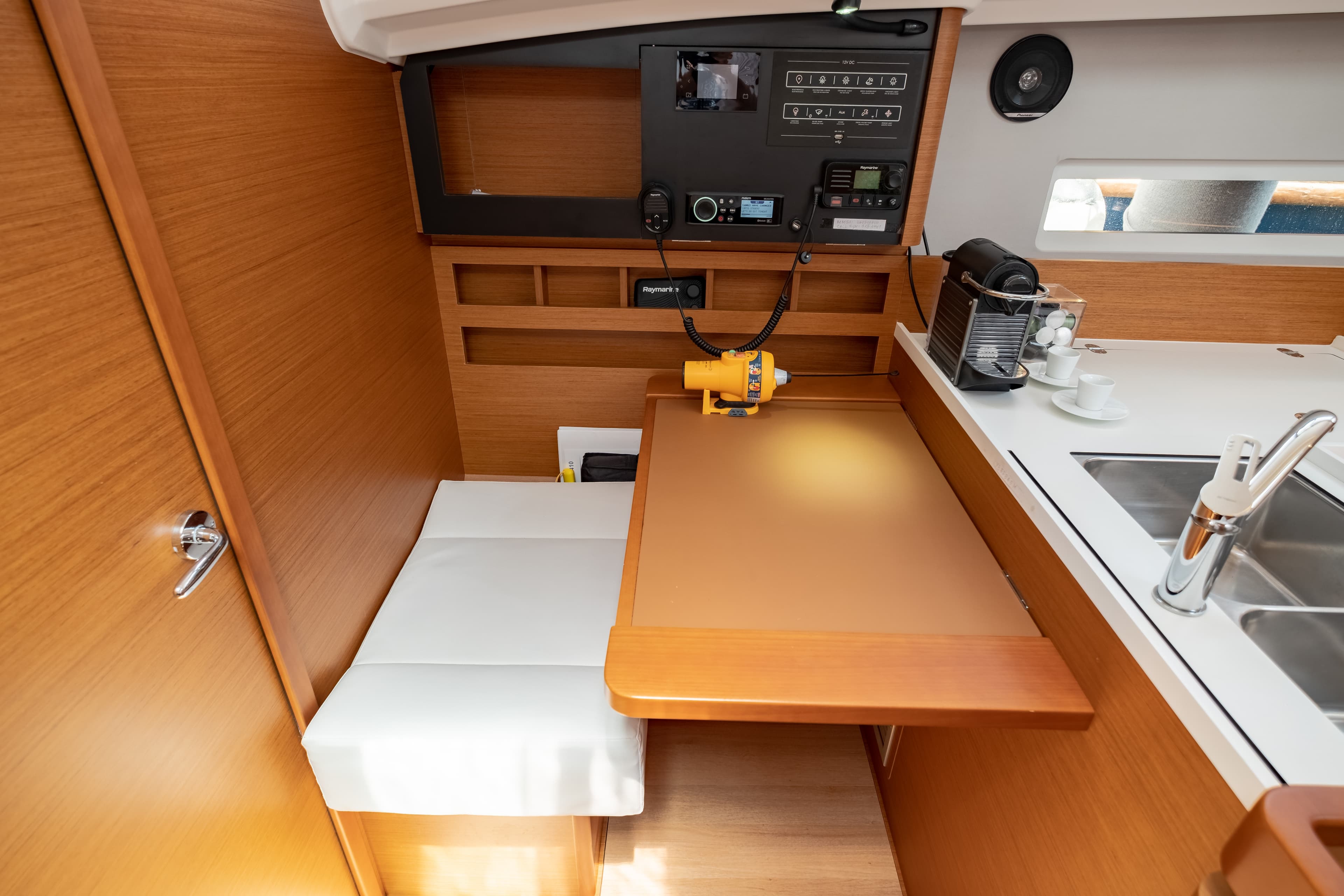 Sun Odyssey 410 - photo 21