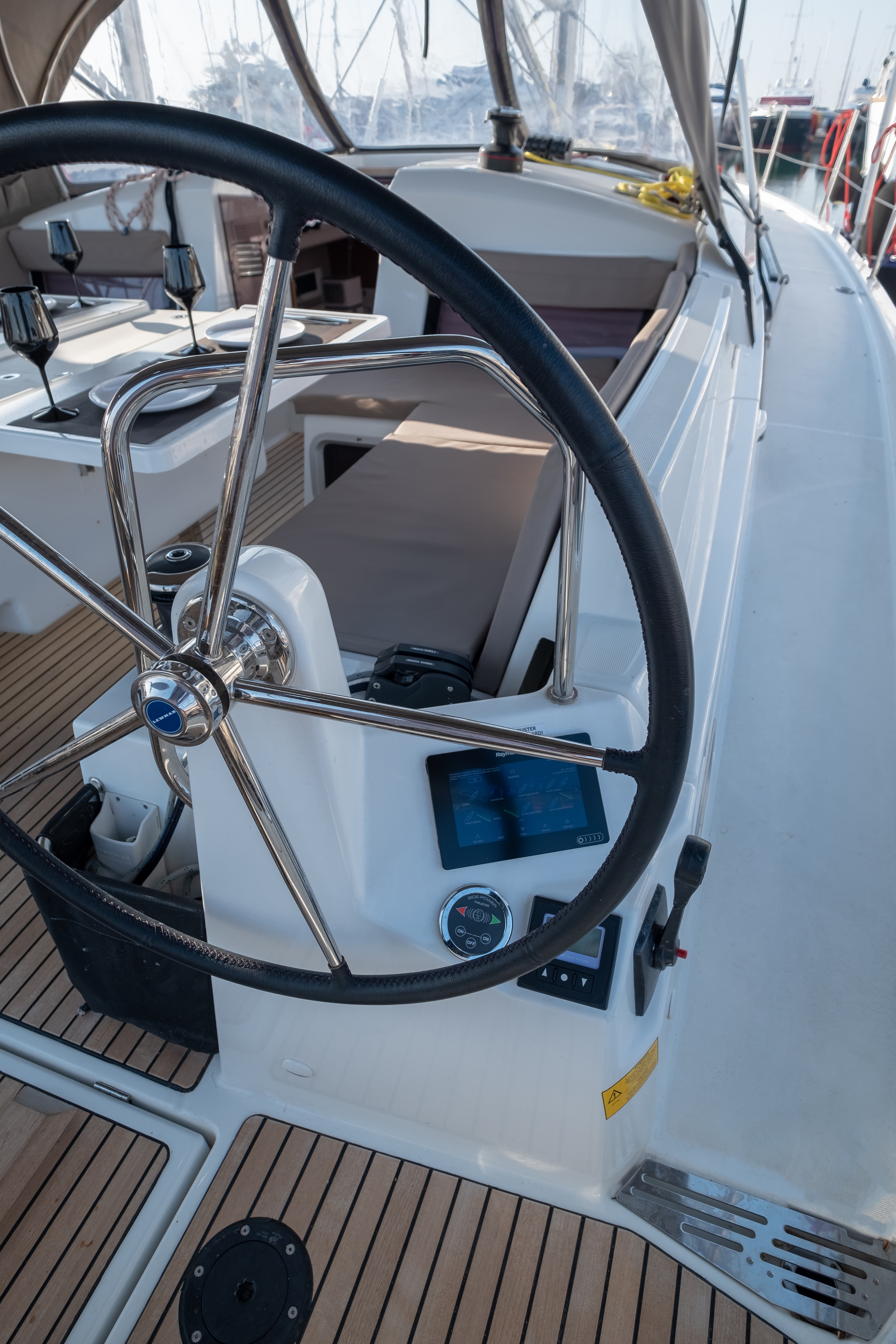 Sun Odyssey 440 - photo 17
