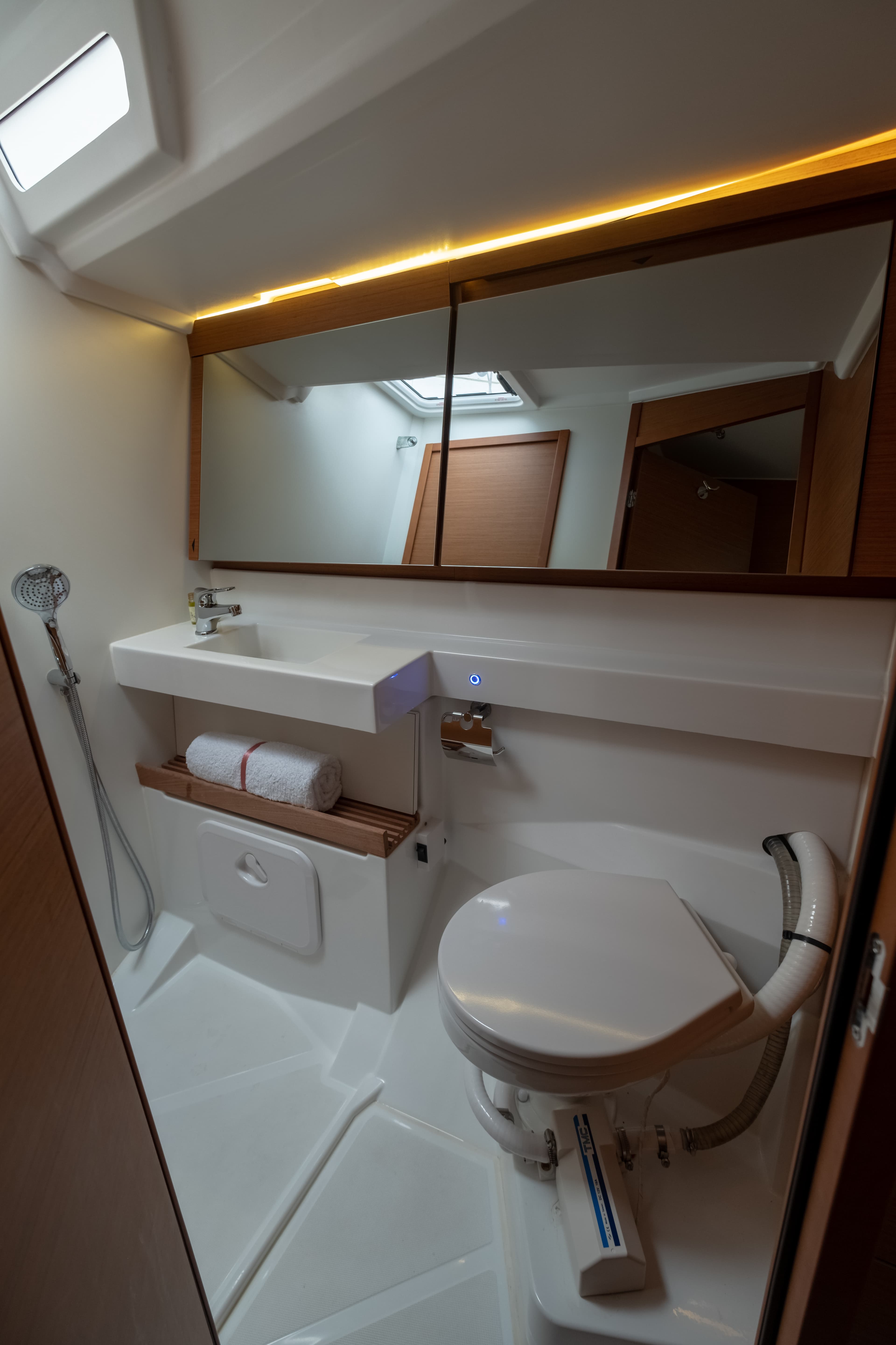 Sun Odyssey 440 - photo 58