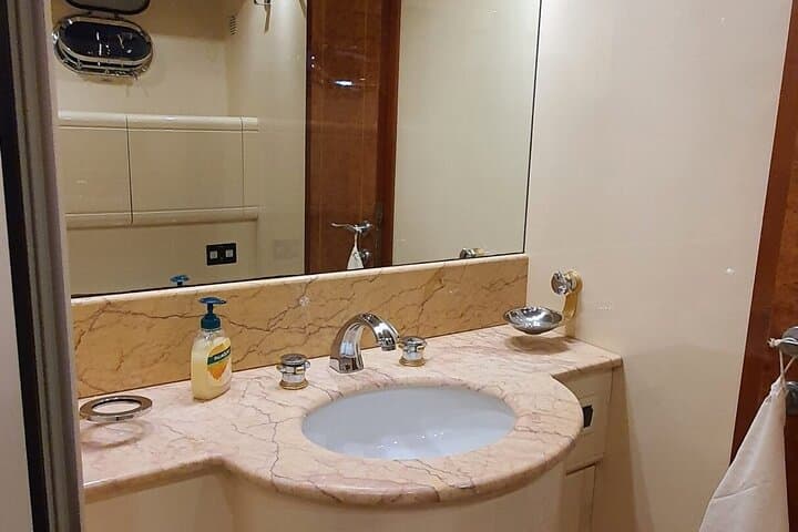 Mangusta 72 - photo 10