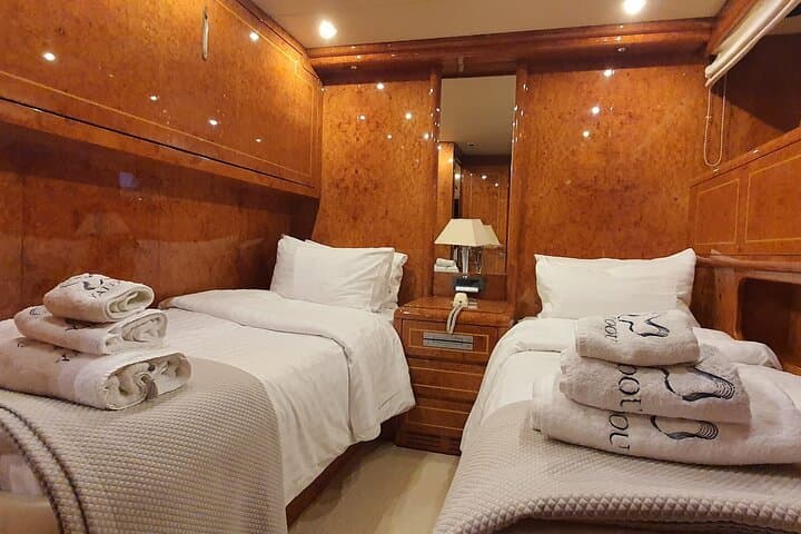 Mangusta 72 - photo 9