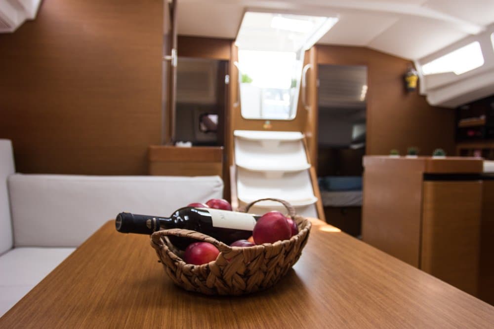 Sun Odyssey 440 - photo 4