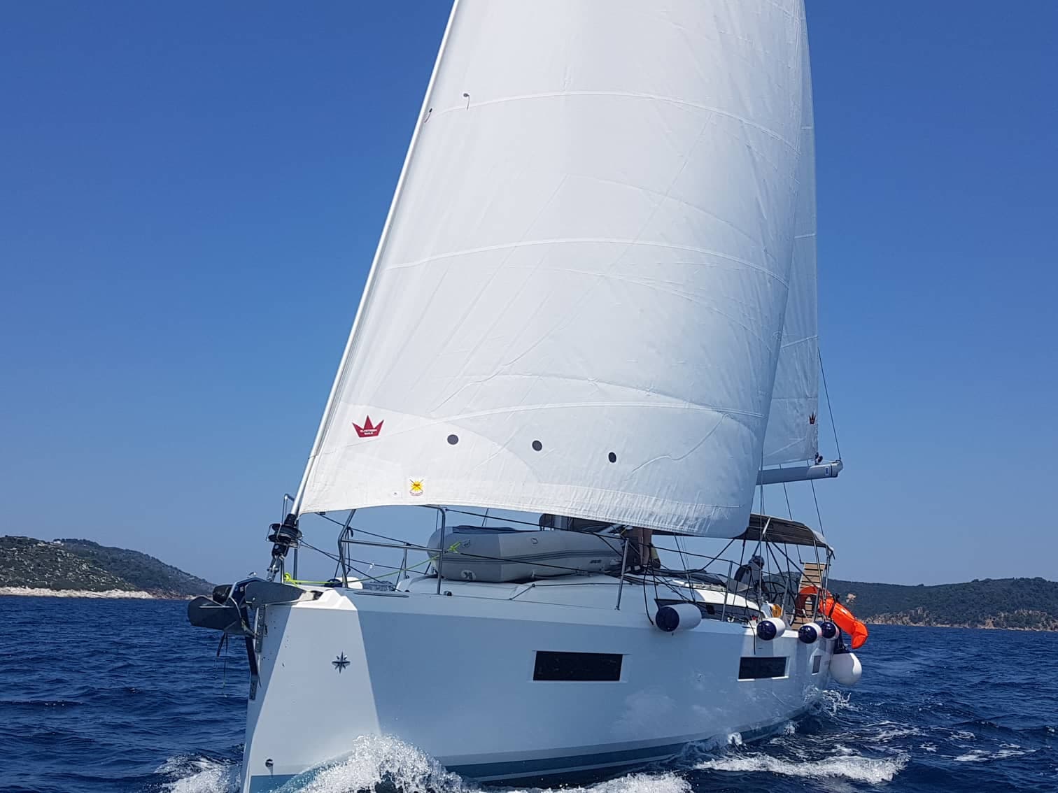Sun Odyssey 440 - photo