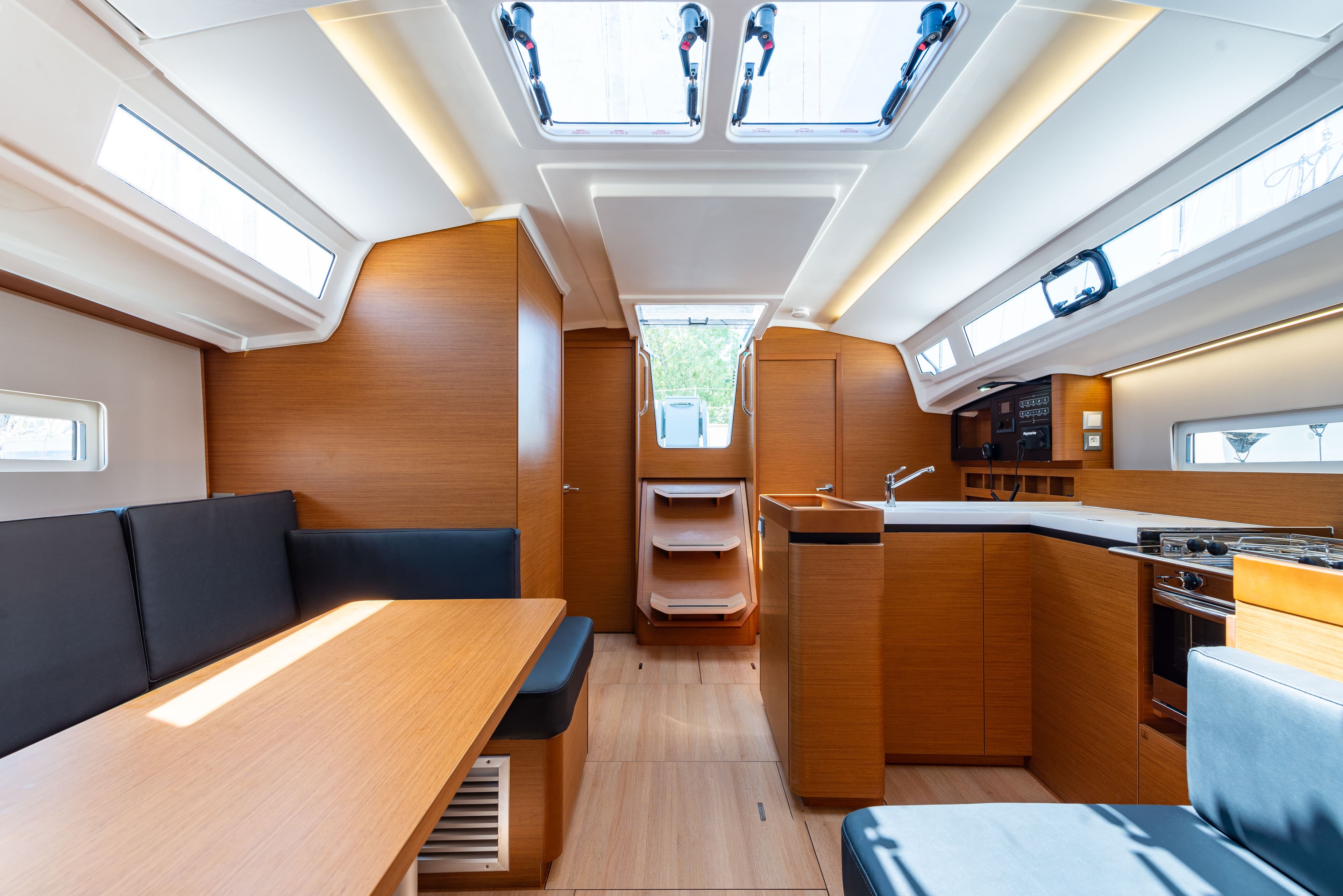 Sun Odyssey 410 - photo 7