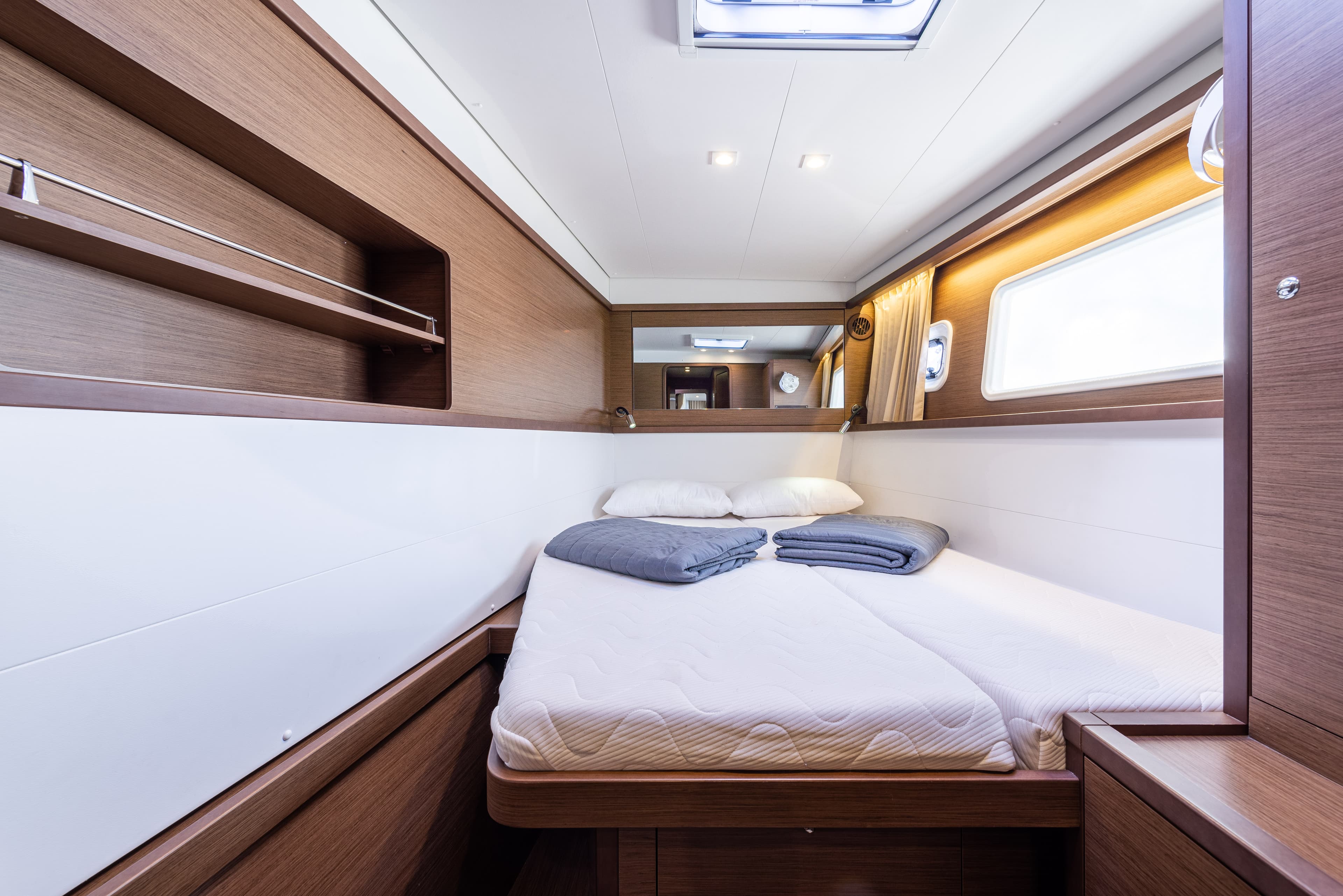 Lagoon 450 Fly - photo 23