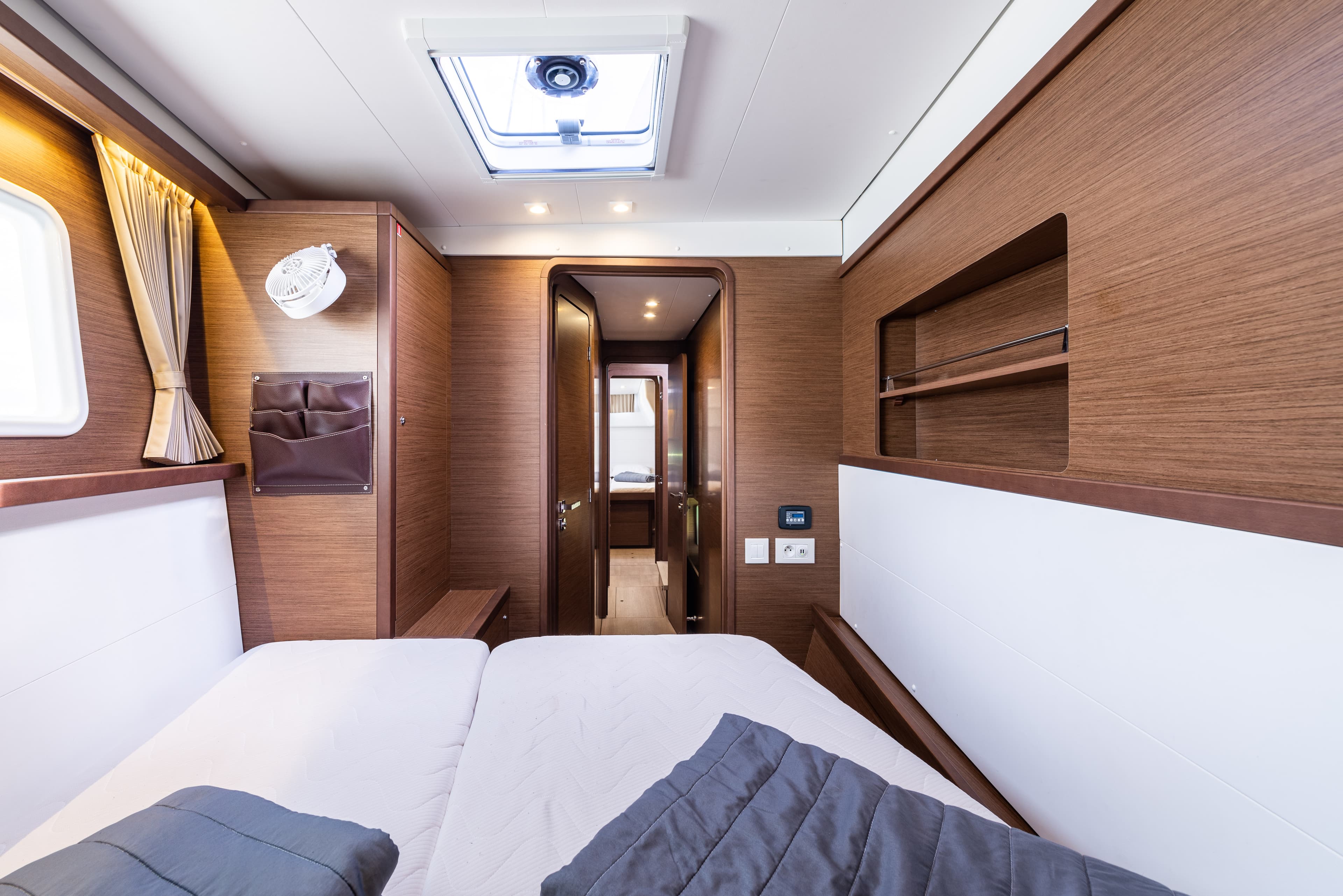 Lagoon 450 Fly - photo 34