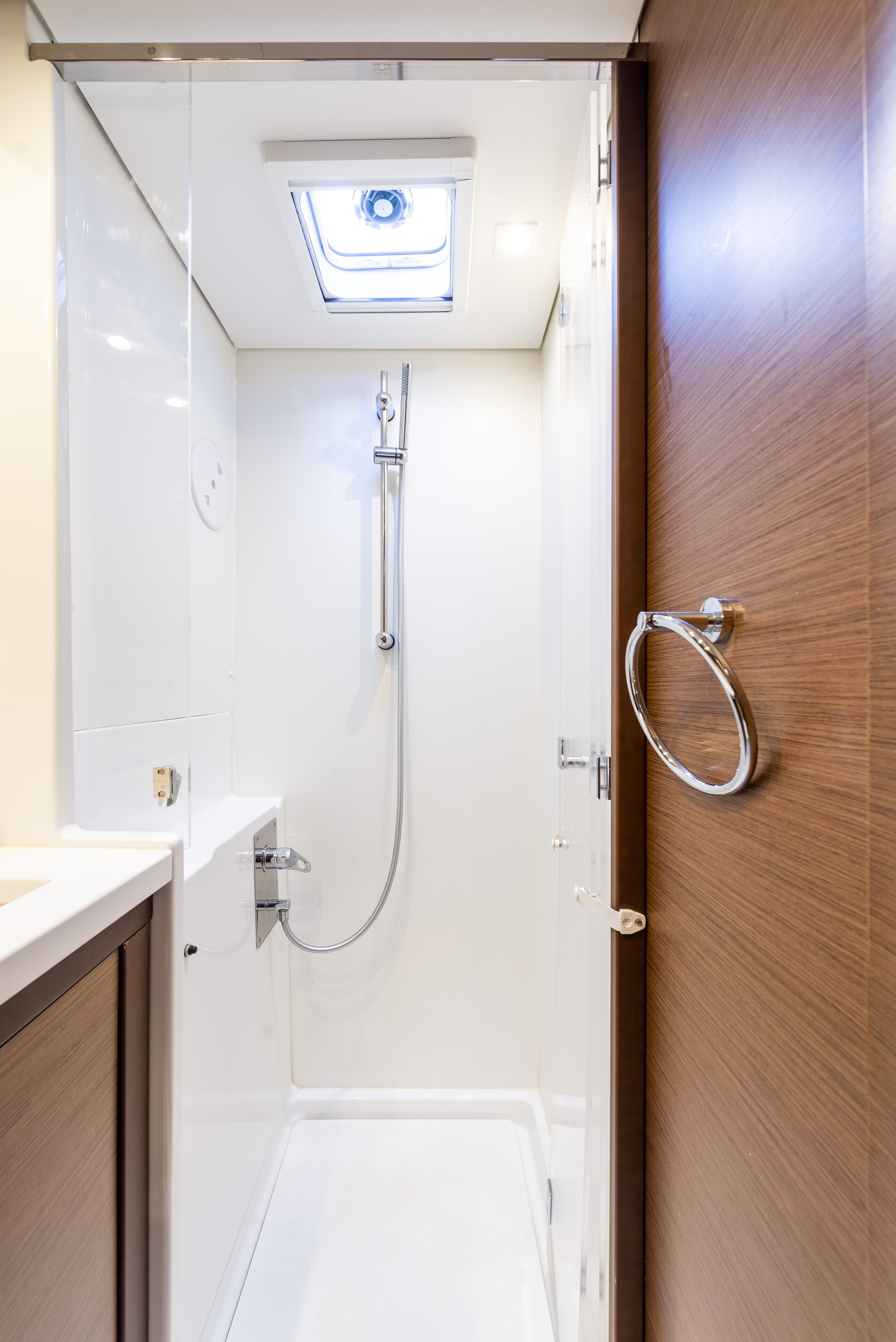 Lagoon 450 Fly - photo 26